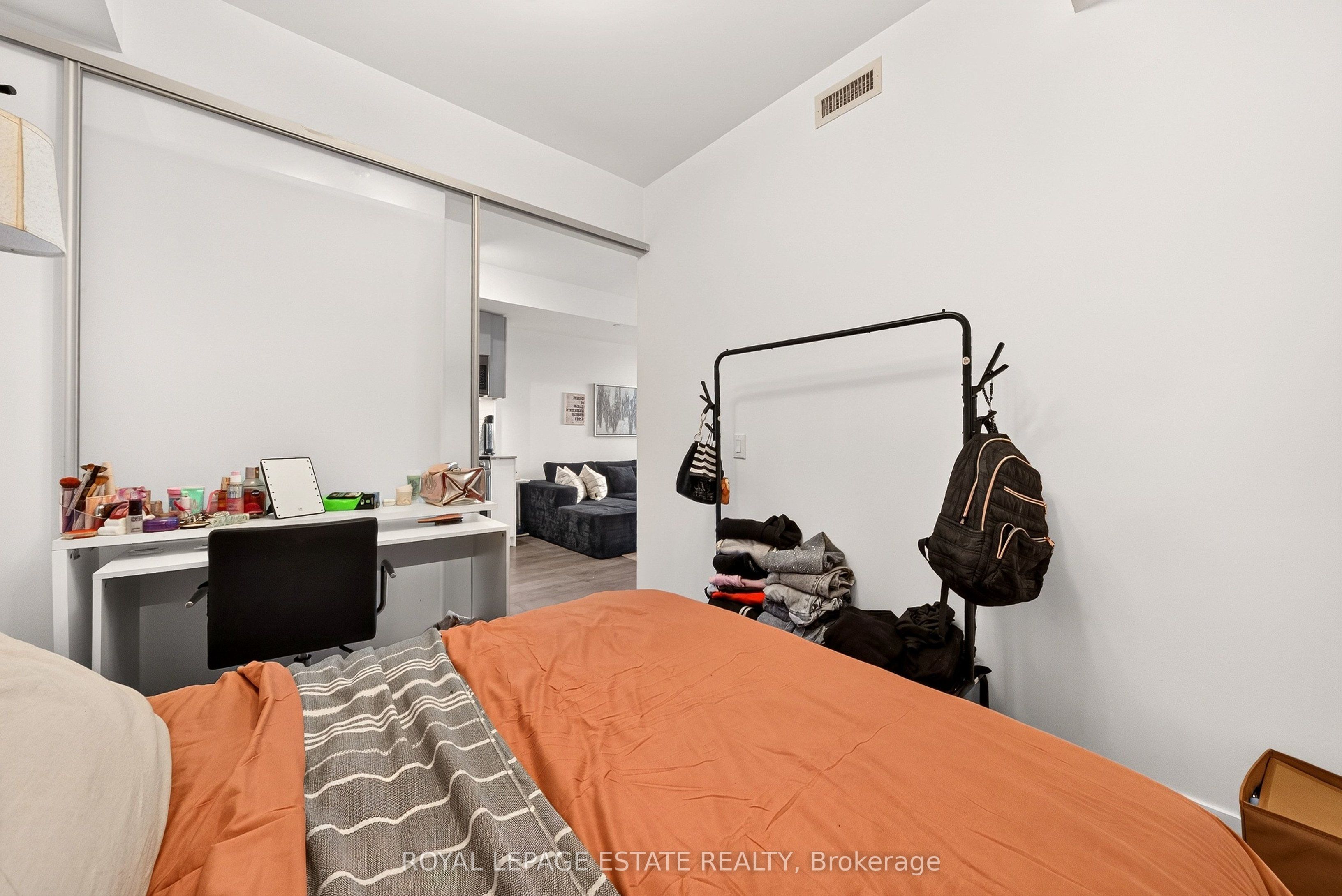 270 Dufferin Street 626 Property Photo 24