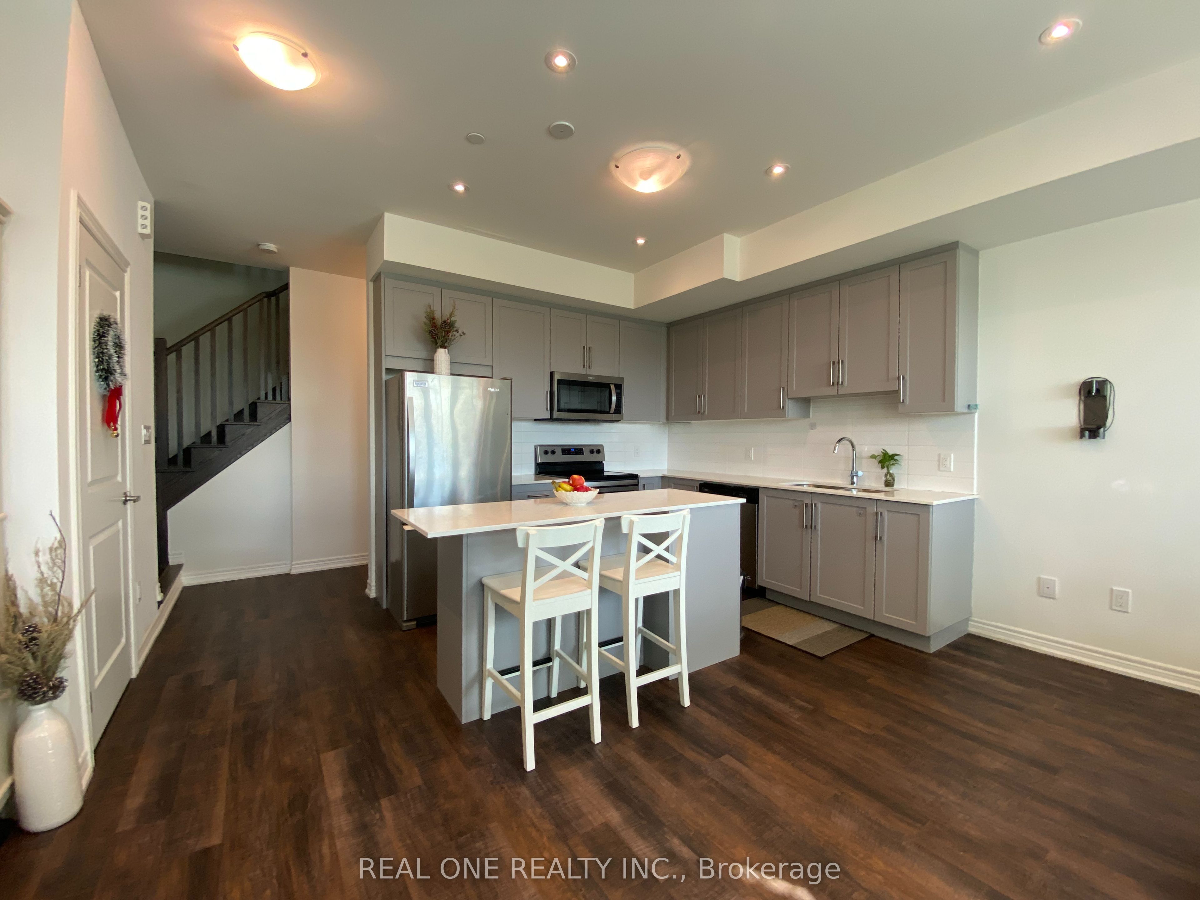 2199 Lillykin Street 30 Property Photo 2