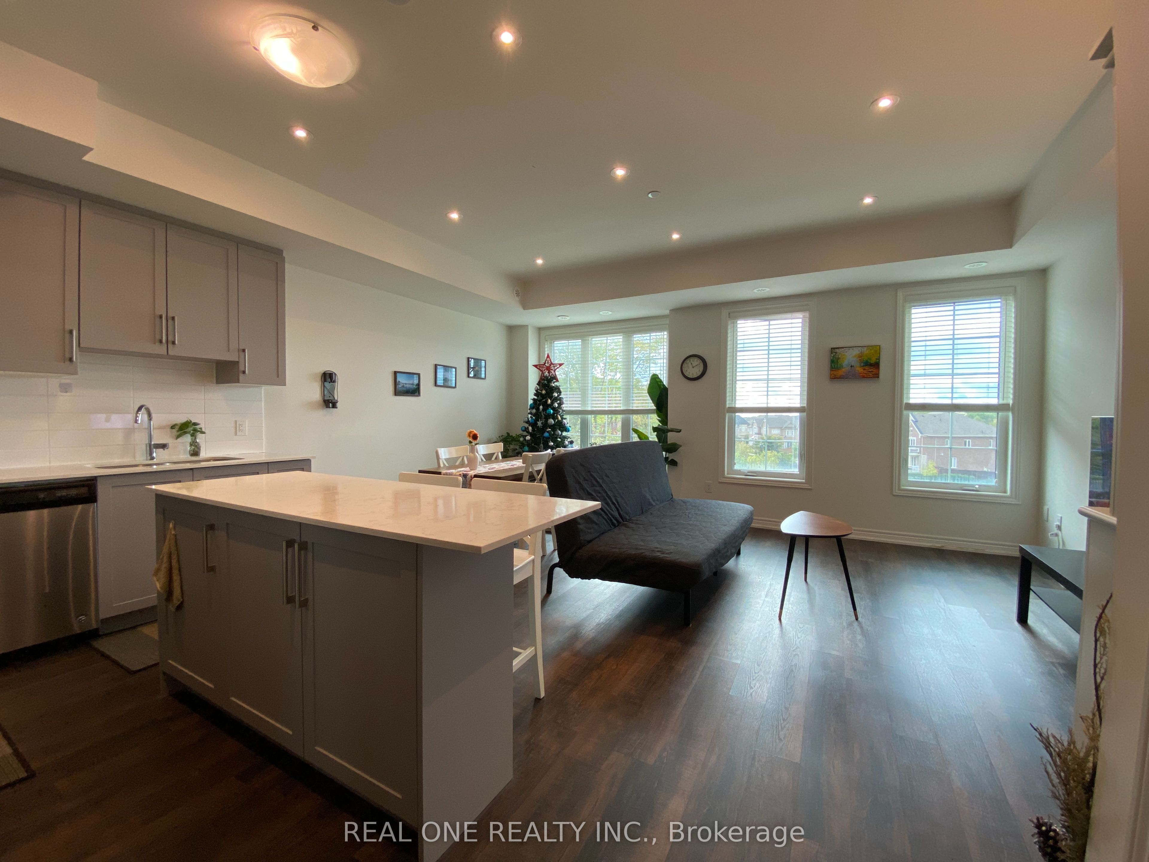 2199 Lillykin Street 30 Property Photo 4