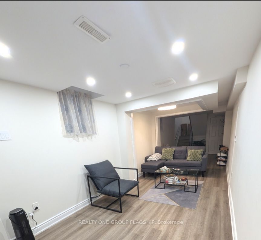 3665 Colonial Lower Drive Property Photo 5