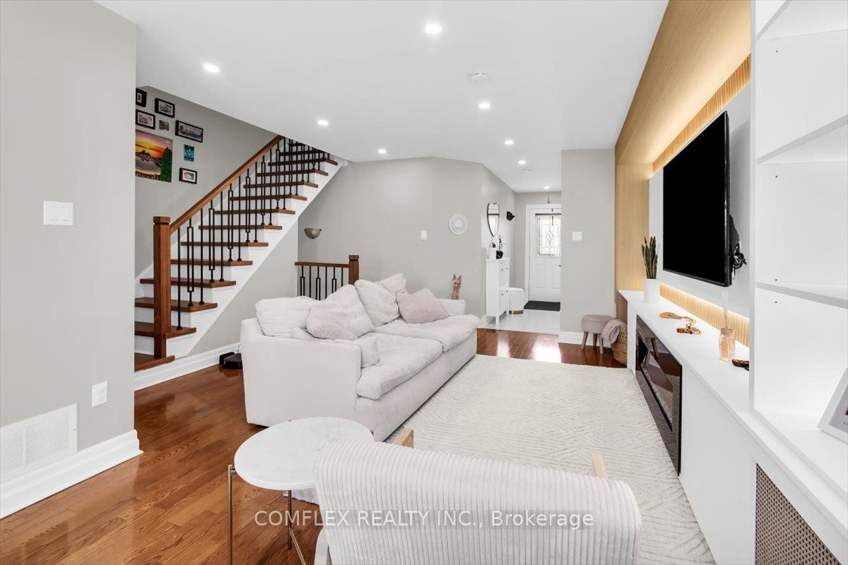 4417 Vallence Drive Property Photo 10