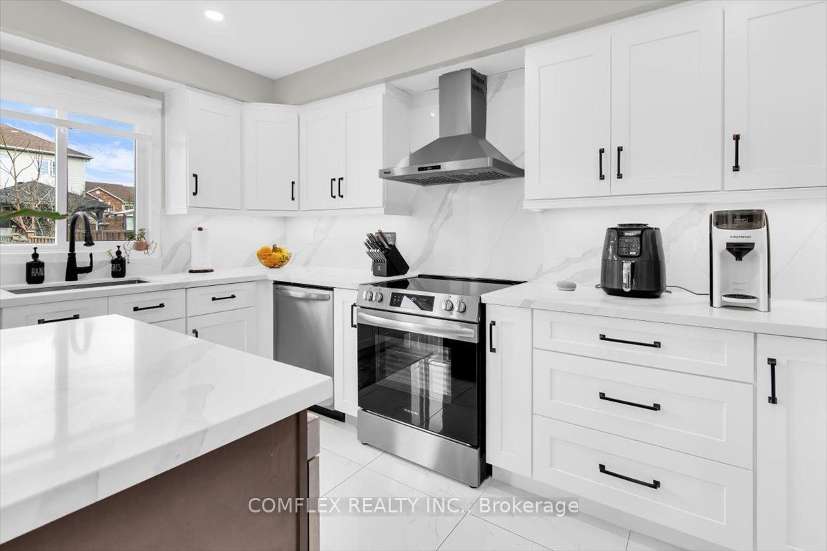 4417 Vallence Drive Property Photo 17