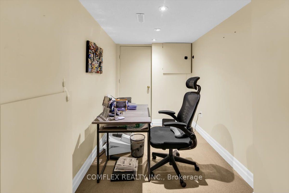 4417 Vallence Drive Property Photo 32