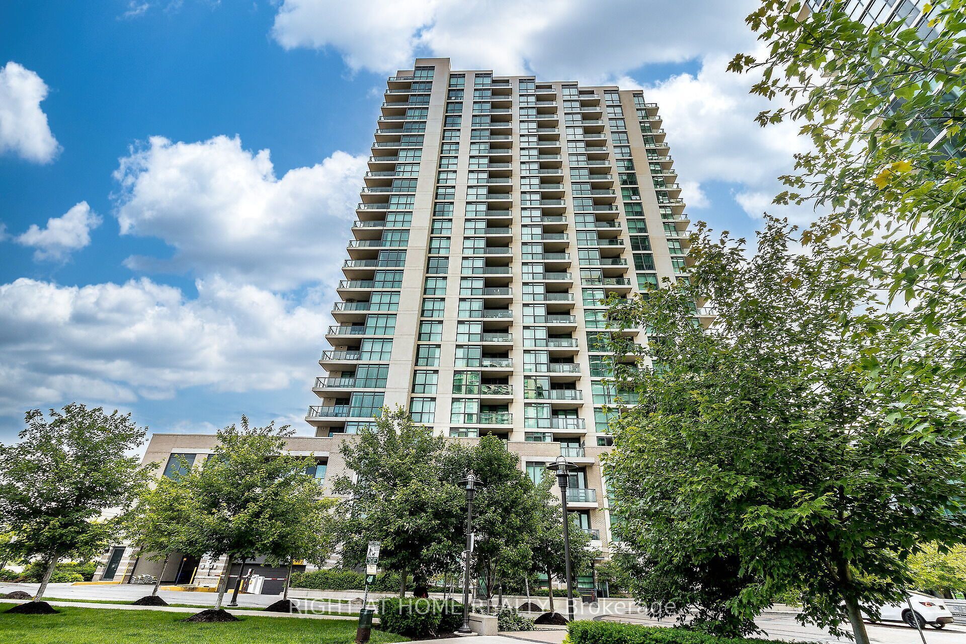 205 Sherway Gardens Road 1211 Property Photo 2