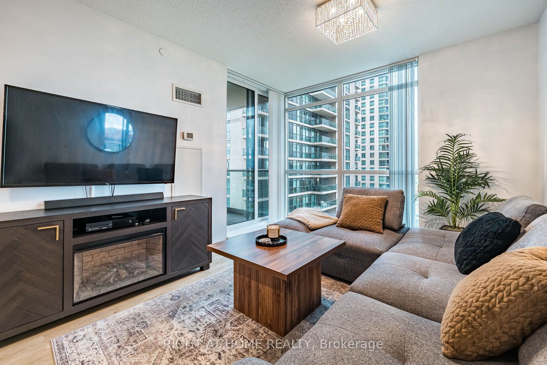 205 Sherway Gardens Road 1211 Property Photo 16