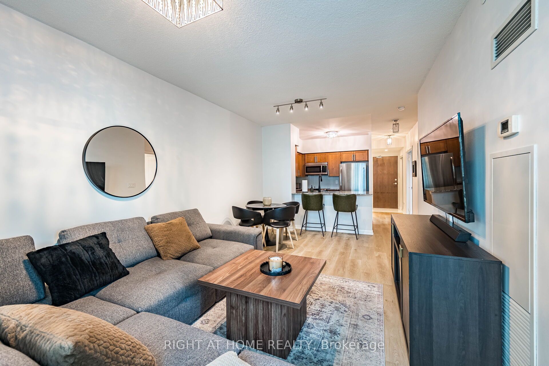205 Sherway Gardens Road 1211 Property Photo 17