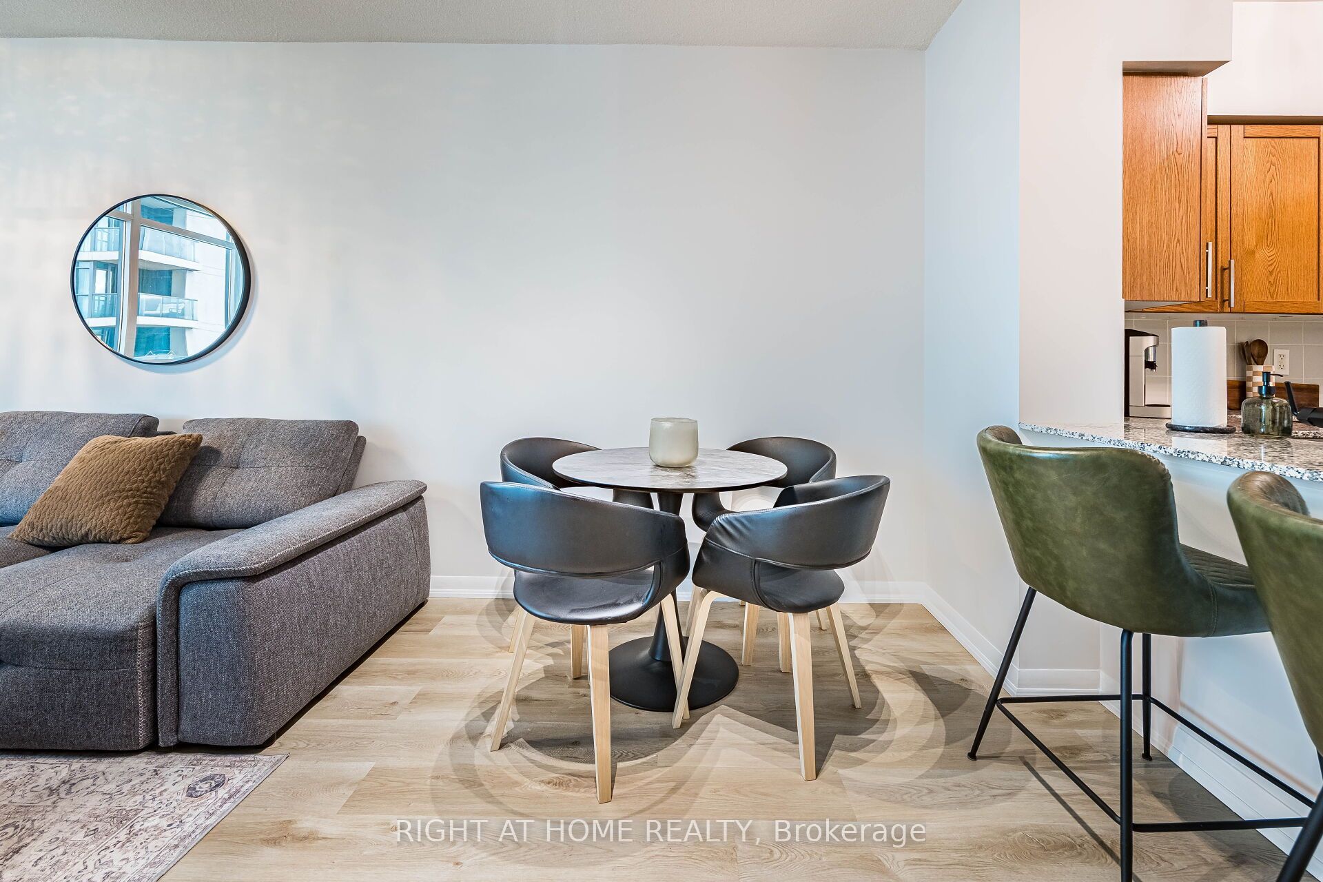205 Sherway Gardens Road 1211 Property Photo 18