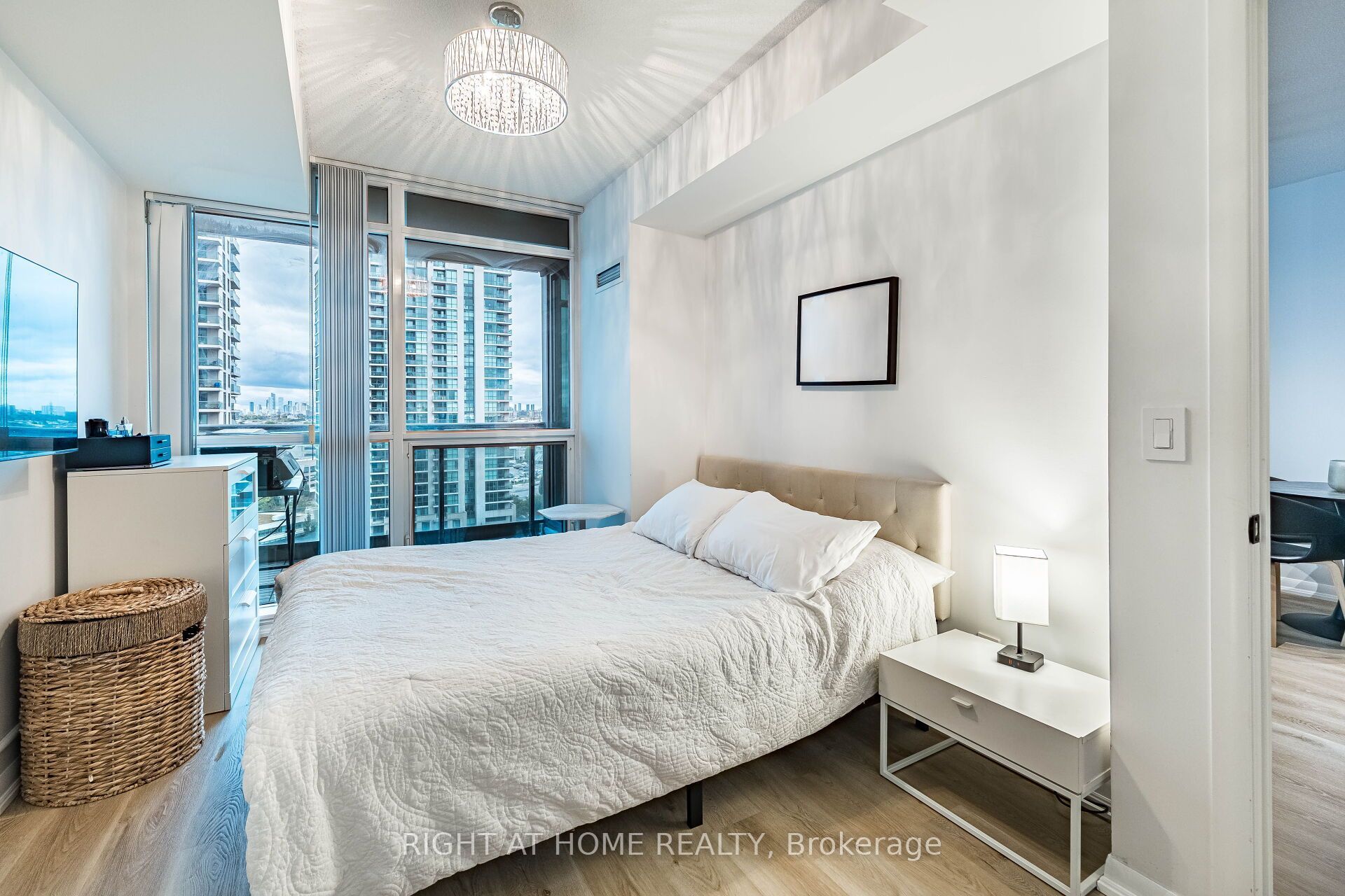 205 Sherway Gardens Road 1211 Property Photo 22