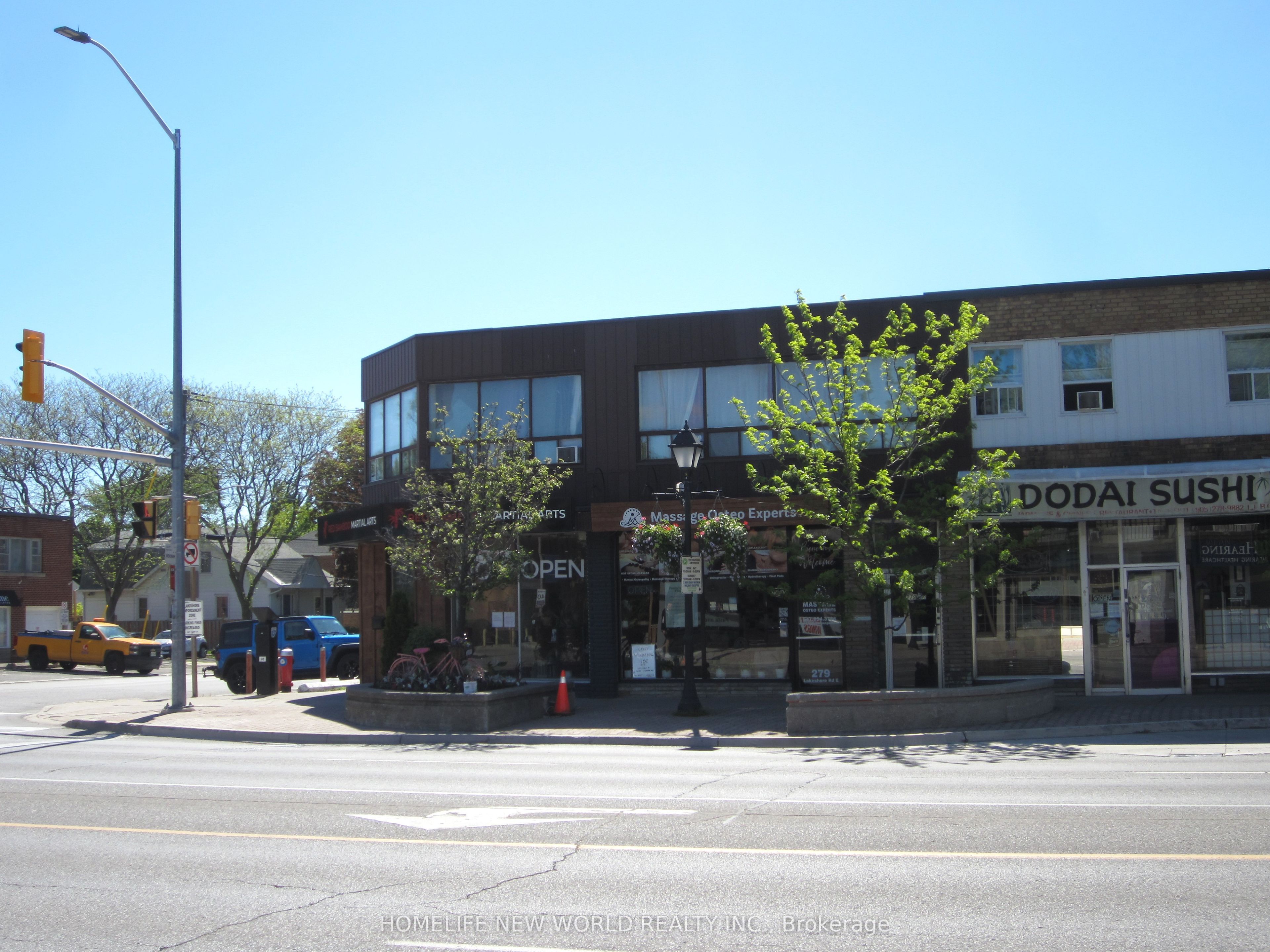 279 Lakeshore Road E Property Photo 3