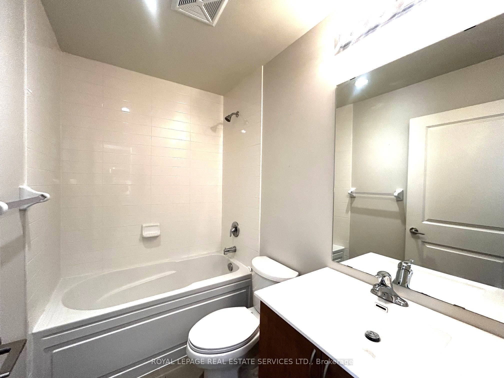 39 Annie Craig Drive 1702 Property Photo 22