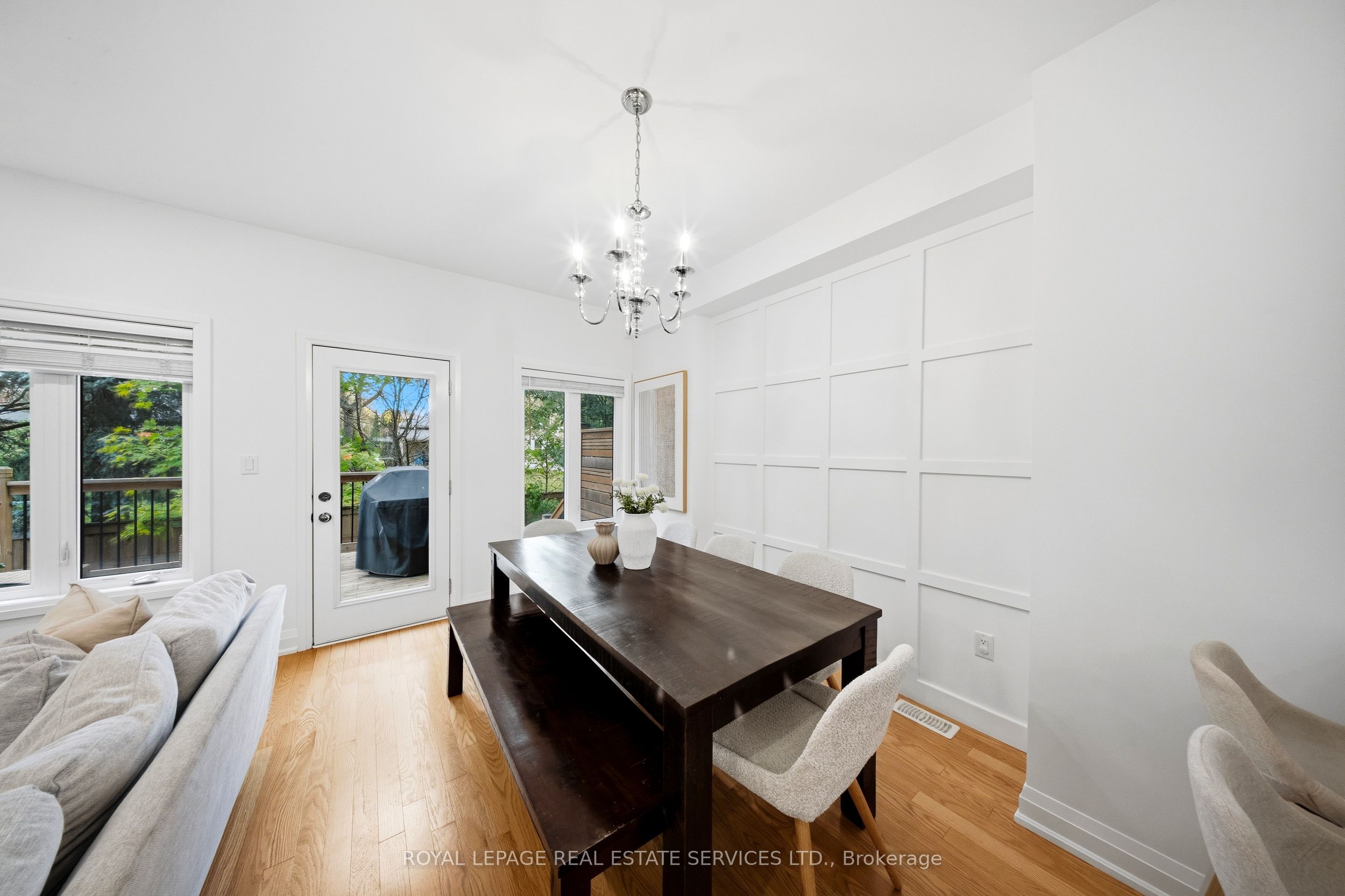 1233 Azinger Lane Property Photo 8