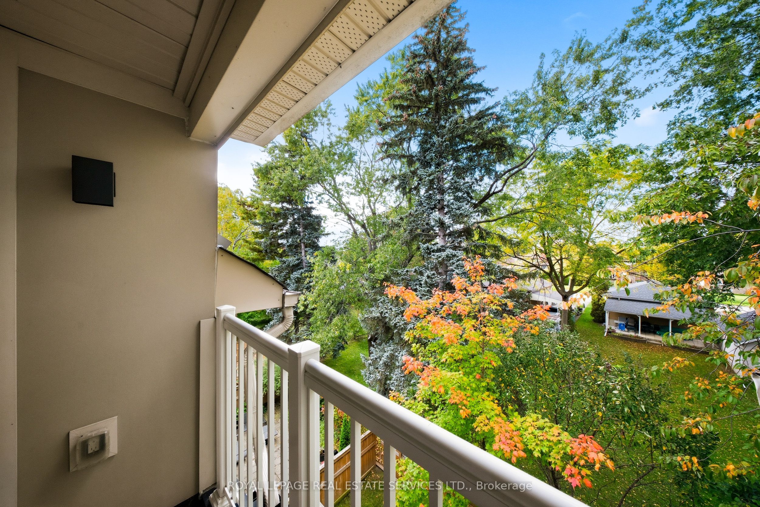 1233 Azinger Lane Property Photo 32