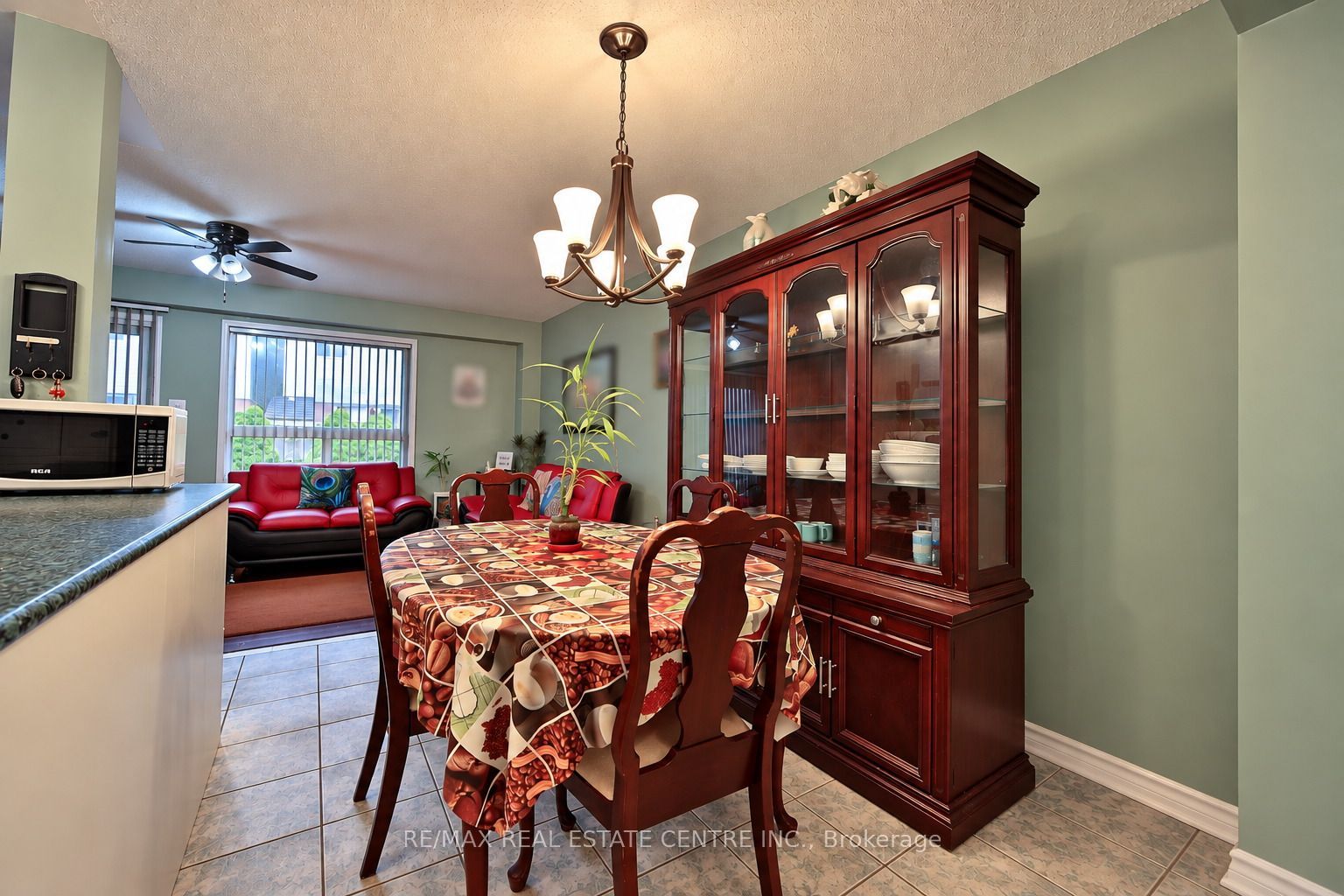 180 Cresthaven Road Property Photo 12