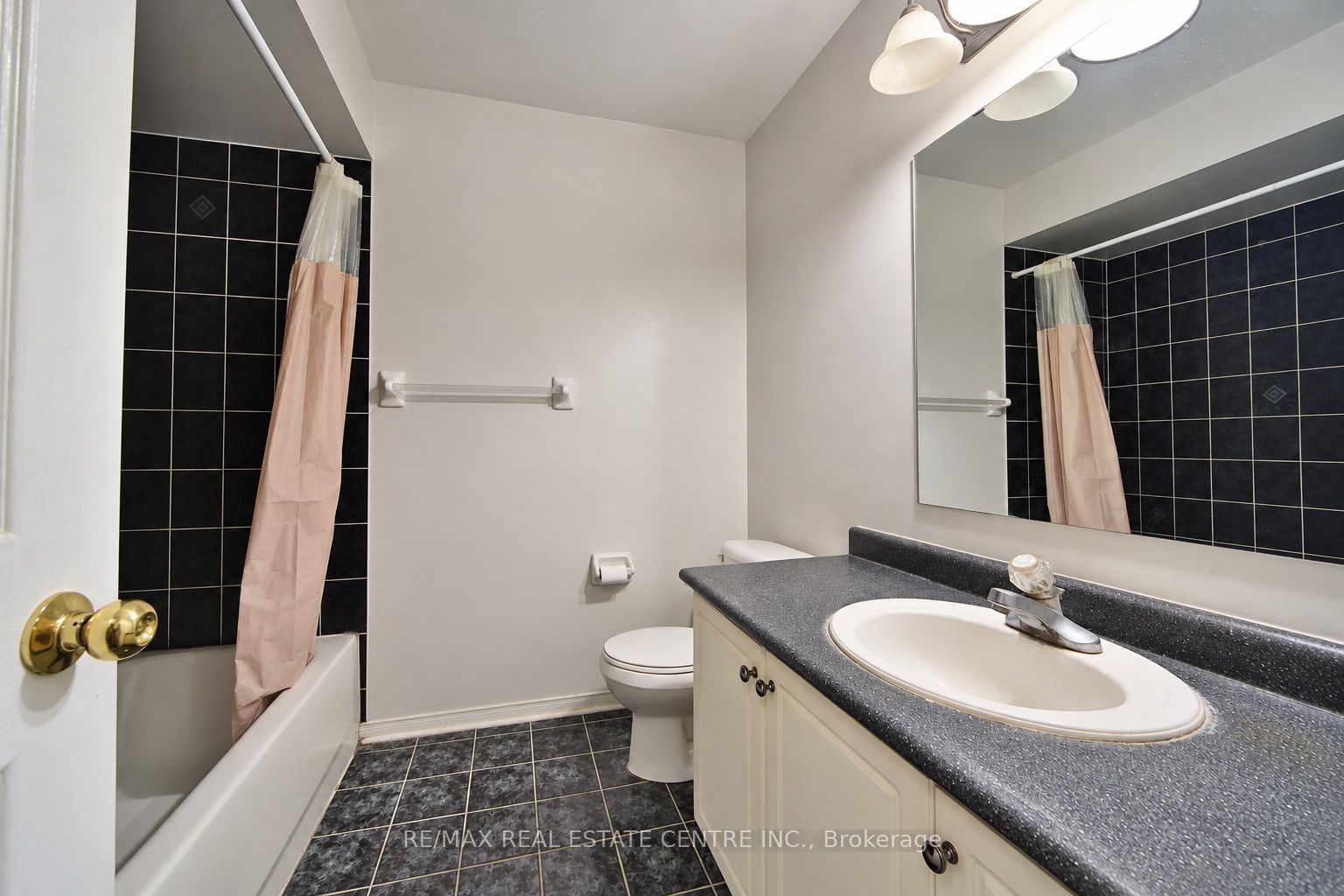 180 Cresthaven Road Property Photo 21