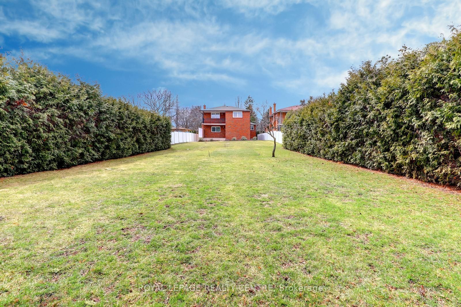 2405 Rosemary Drive Property Photo 45