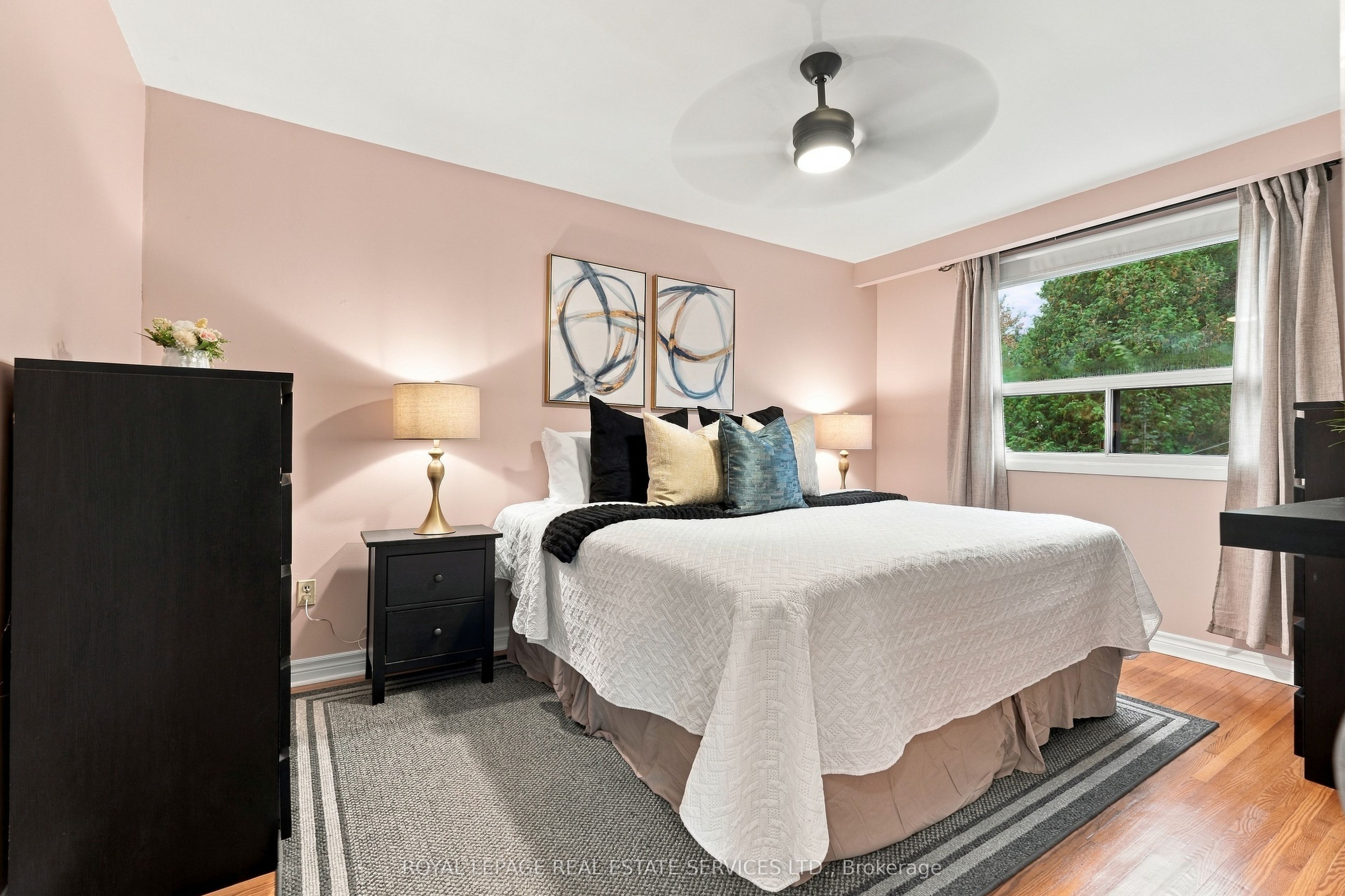 476 Michelle Row Property Photo 18