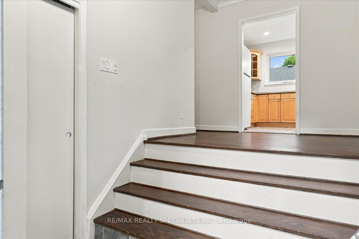 1199 Whittington Road Property Photo 6