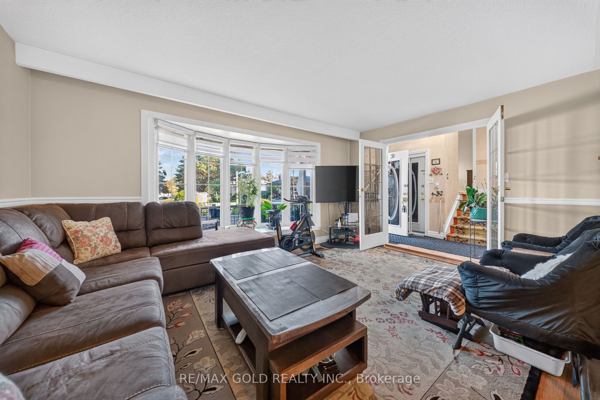 8 Easton Place Property Photo 9