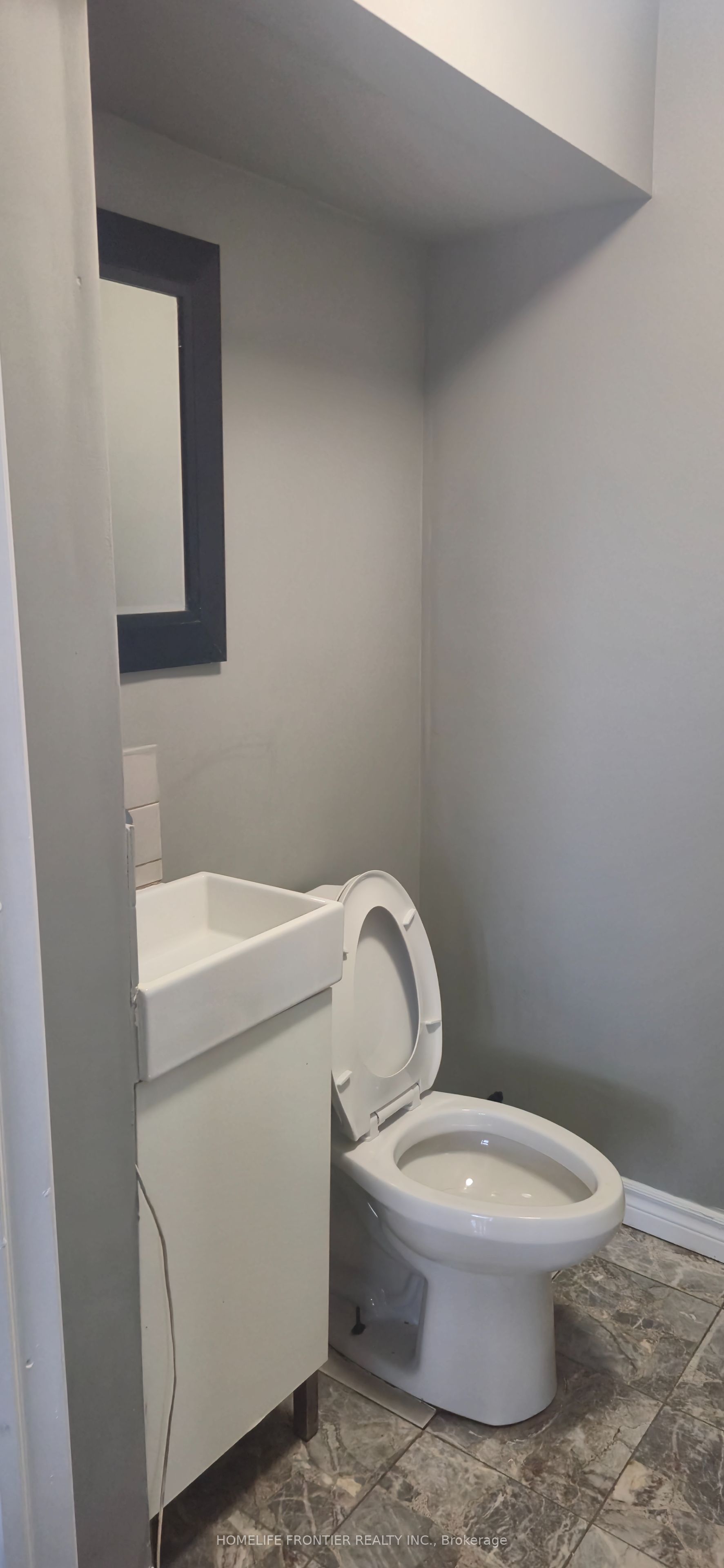 1290 W Finch West Avenue W #18-a Property Photo 6