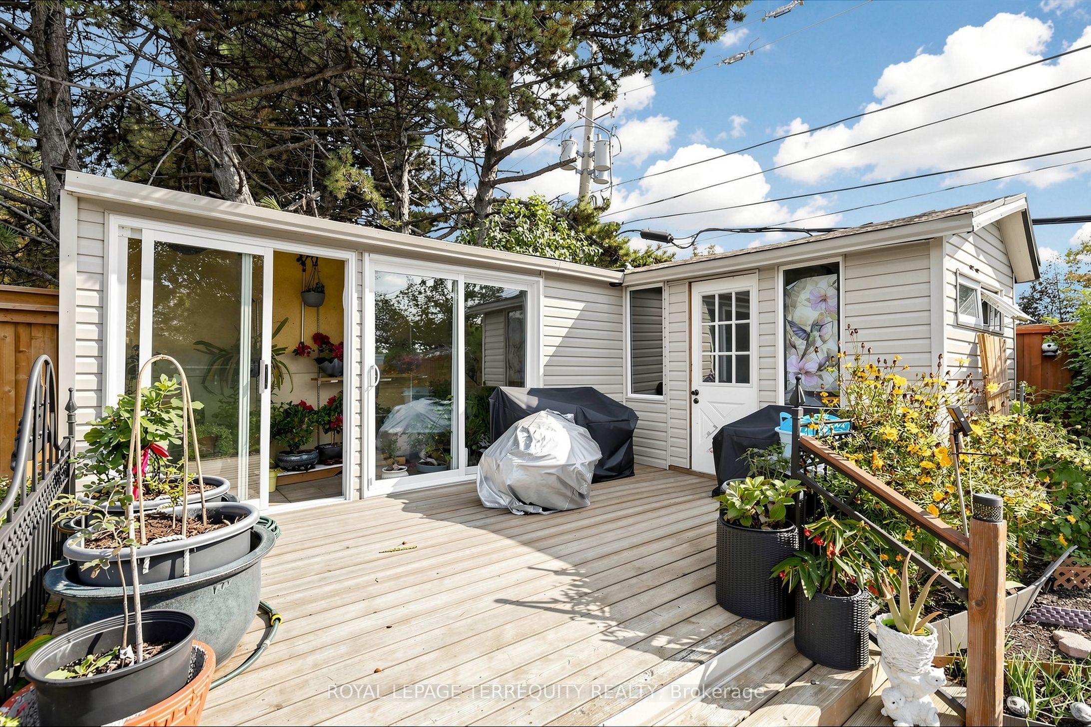 3253 Ibbetson Crescent Property Photo 27