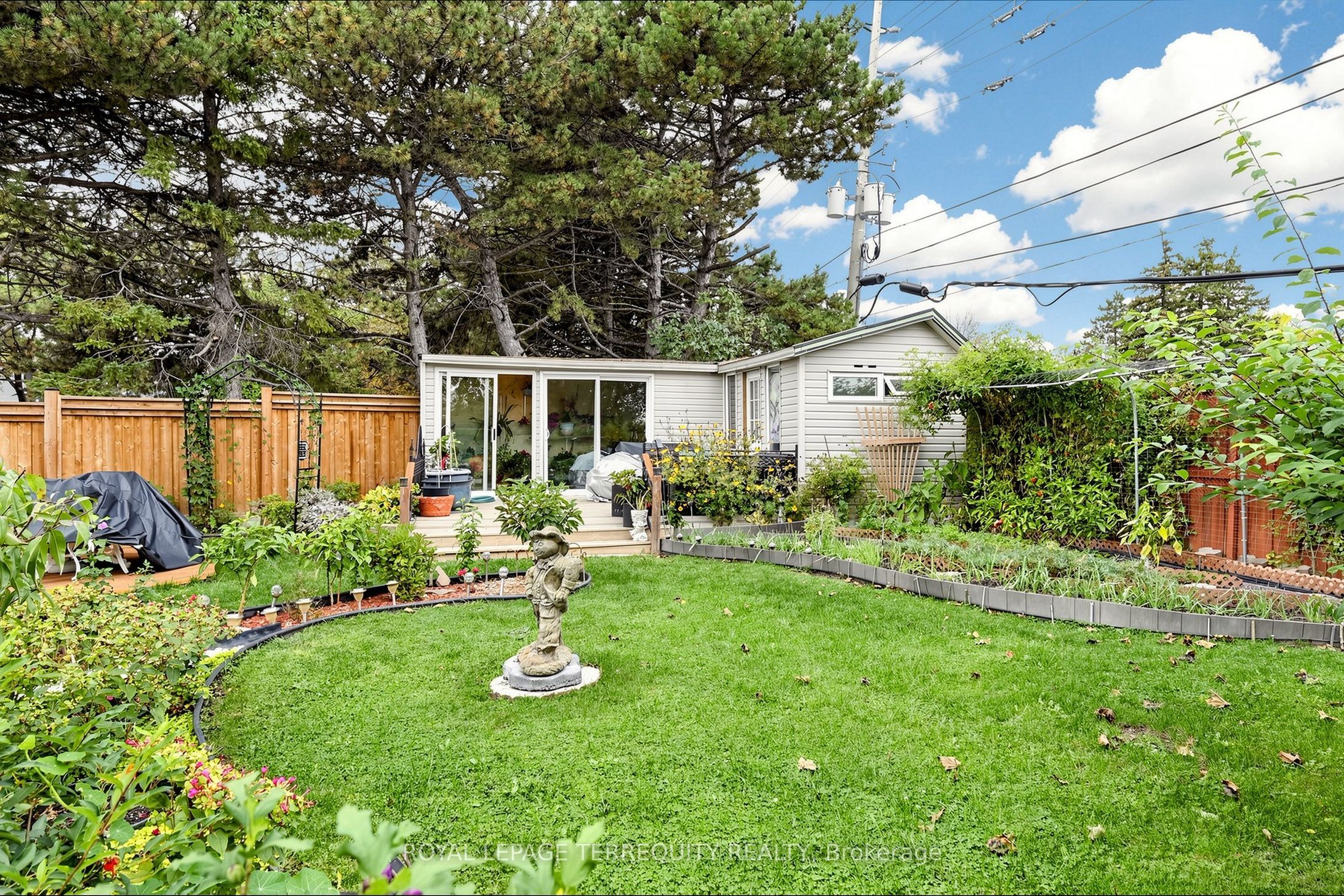 3253 Ibbetson Crescent Property Photo 33