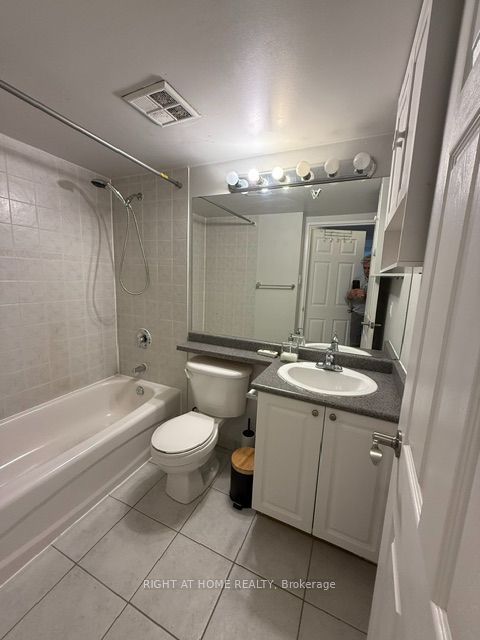2900 Battleford Road 211 Property Photo 12