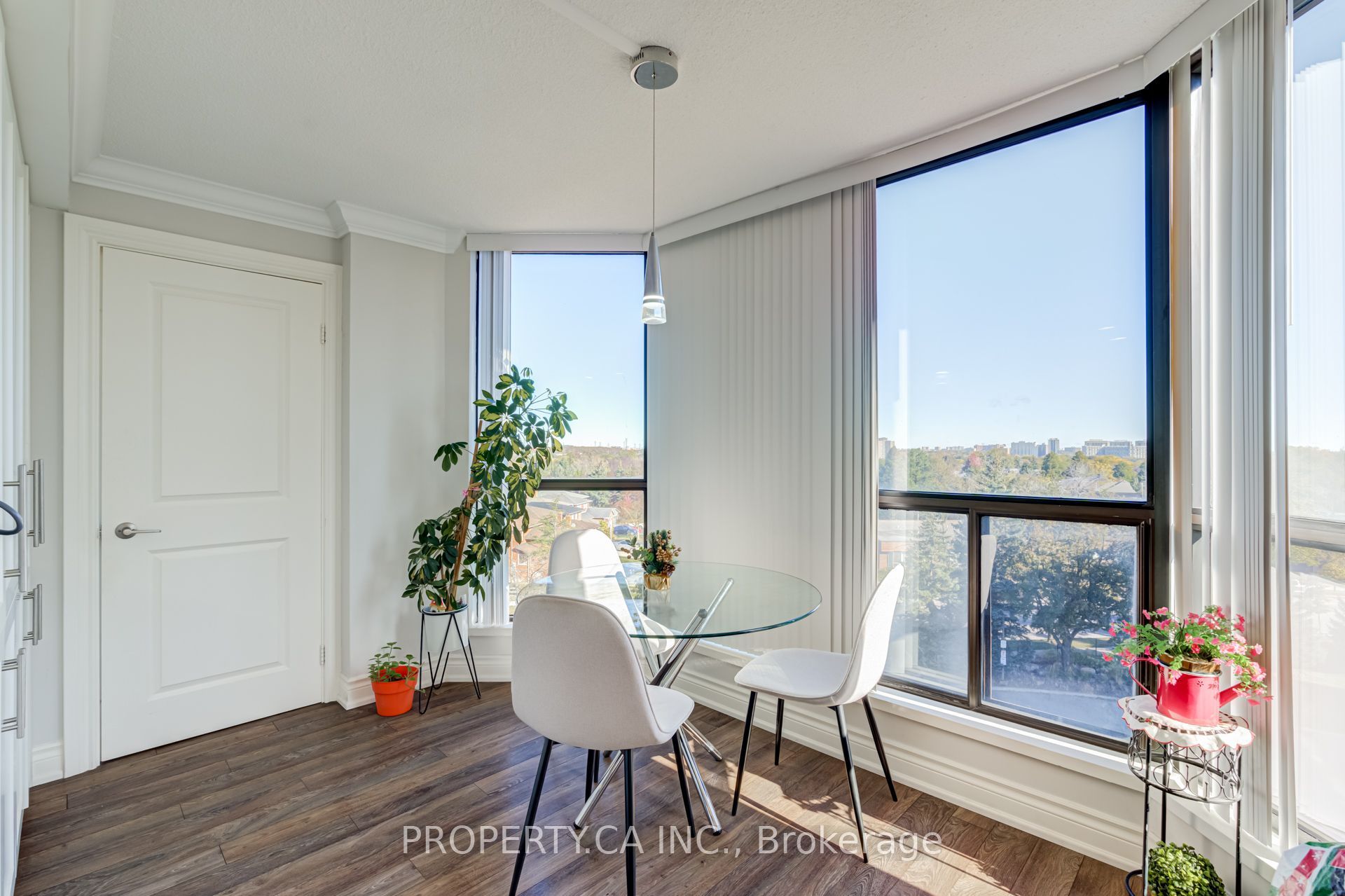 1155 Bough Beeches Boulevard 601 Property Photo 14