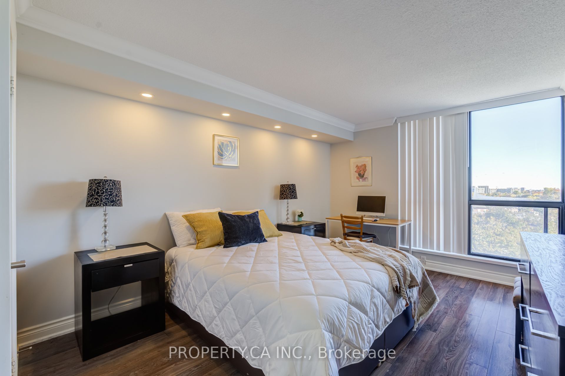 1155 Bough Beeches Boulevard 601 Property Photo 18