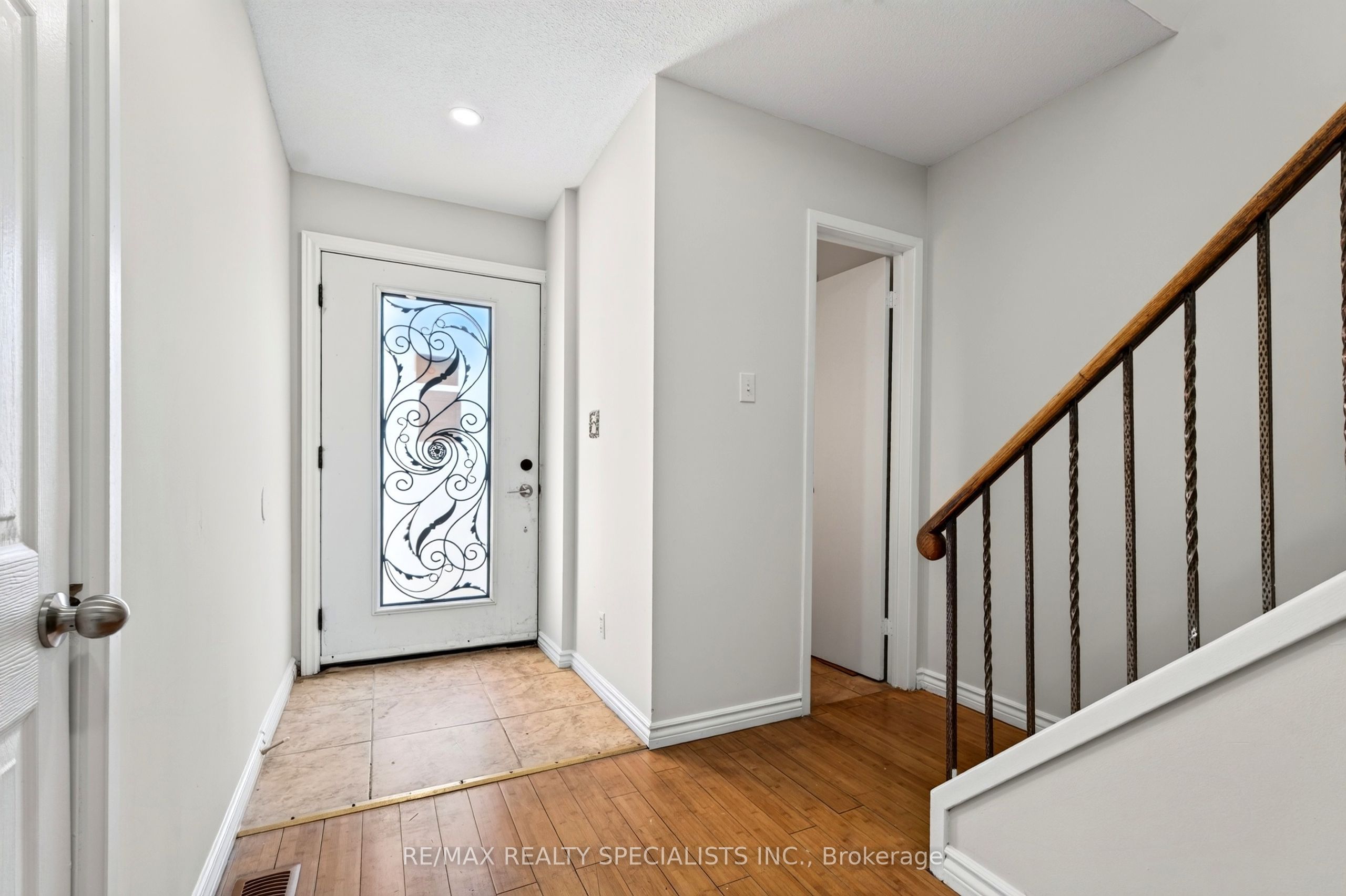 4134 Clevedon Drive Property Photo 5
