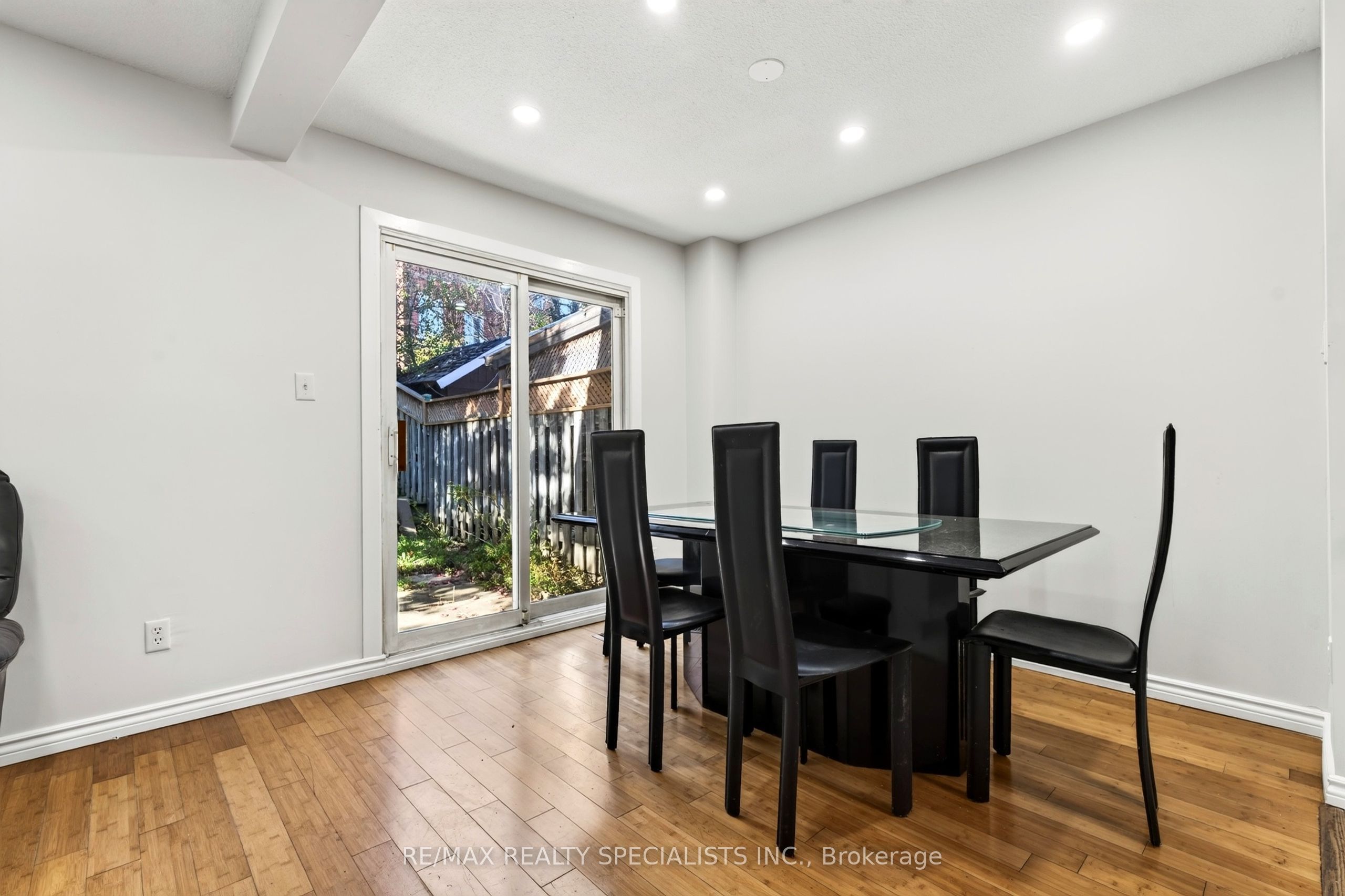 4134 Clevedon Drive Property Photo 15