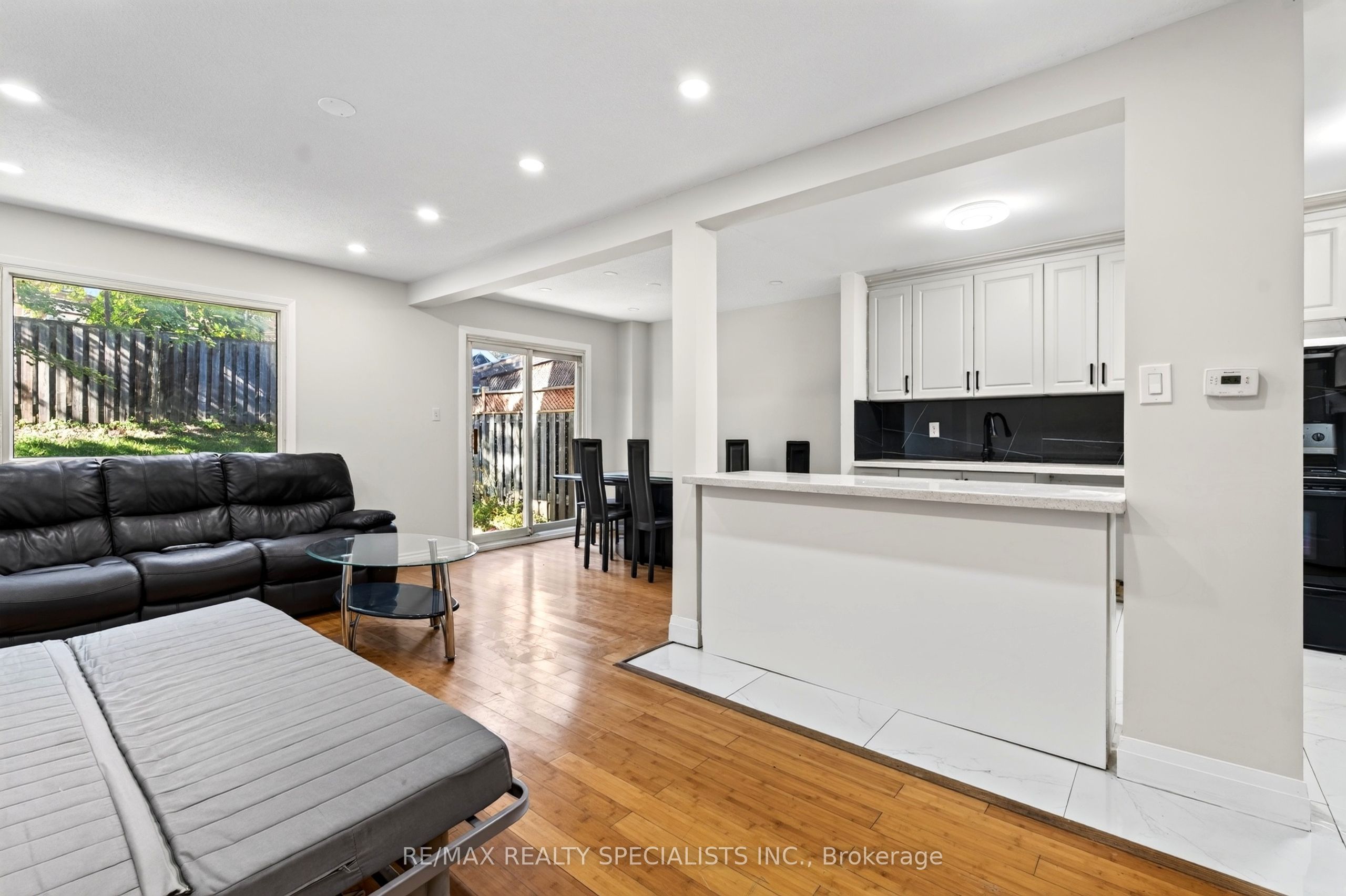4134 Clevedon Drive Property Photo 18