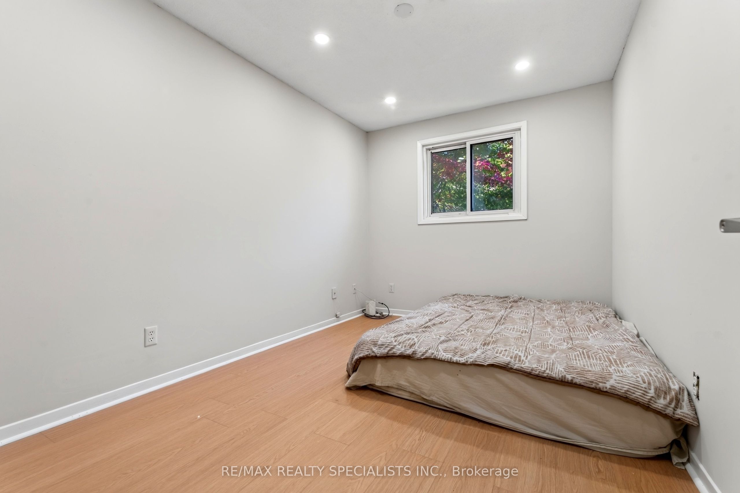 4134 Clevedon Drive Property Photo 22