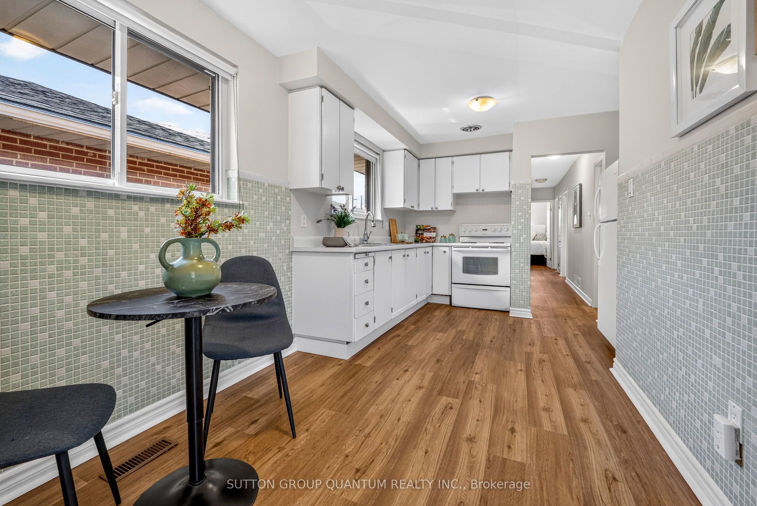 1016 East Avenue Property Photo 10