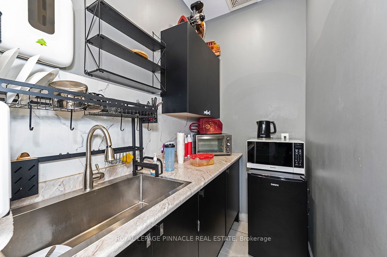 3700 Eglinton Avenue W 63 Property Photo 25