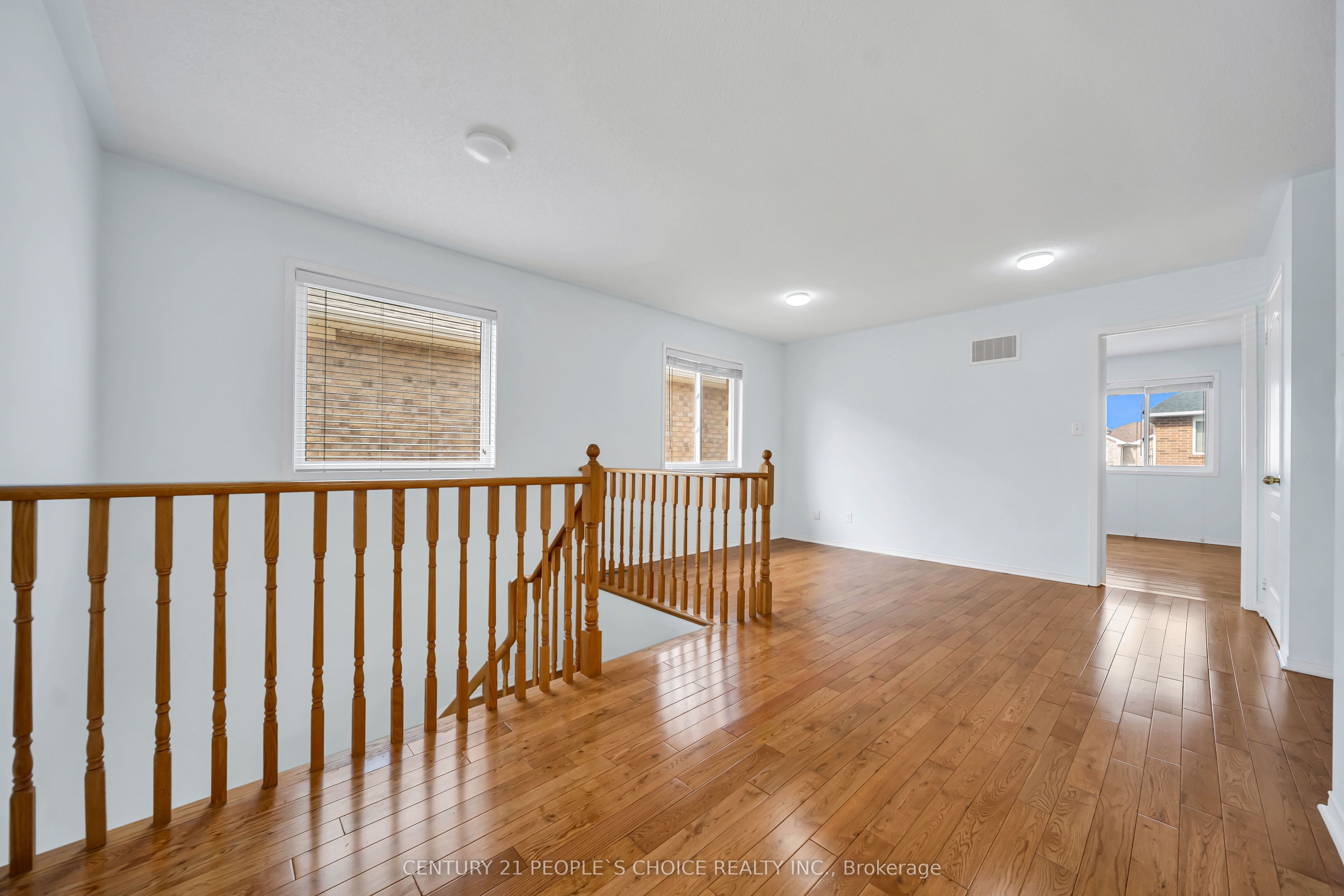 73 Crown Victoria Drive Property Photo 22