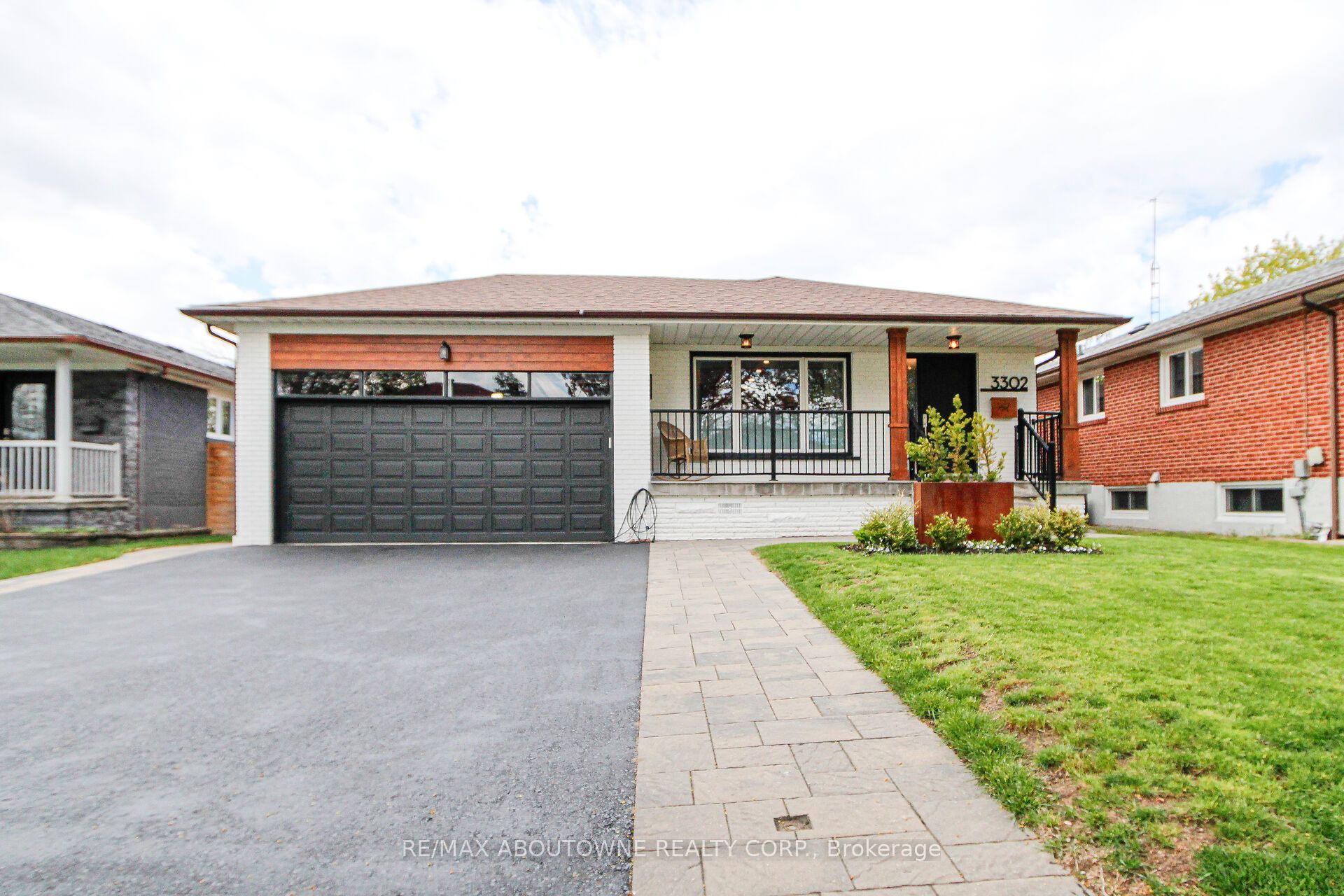 3302 Cardross Road Property Photo 1