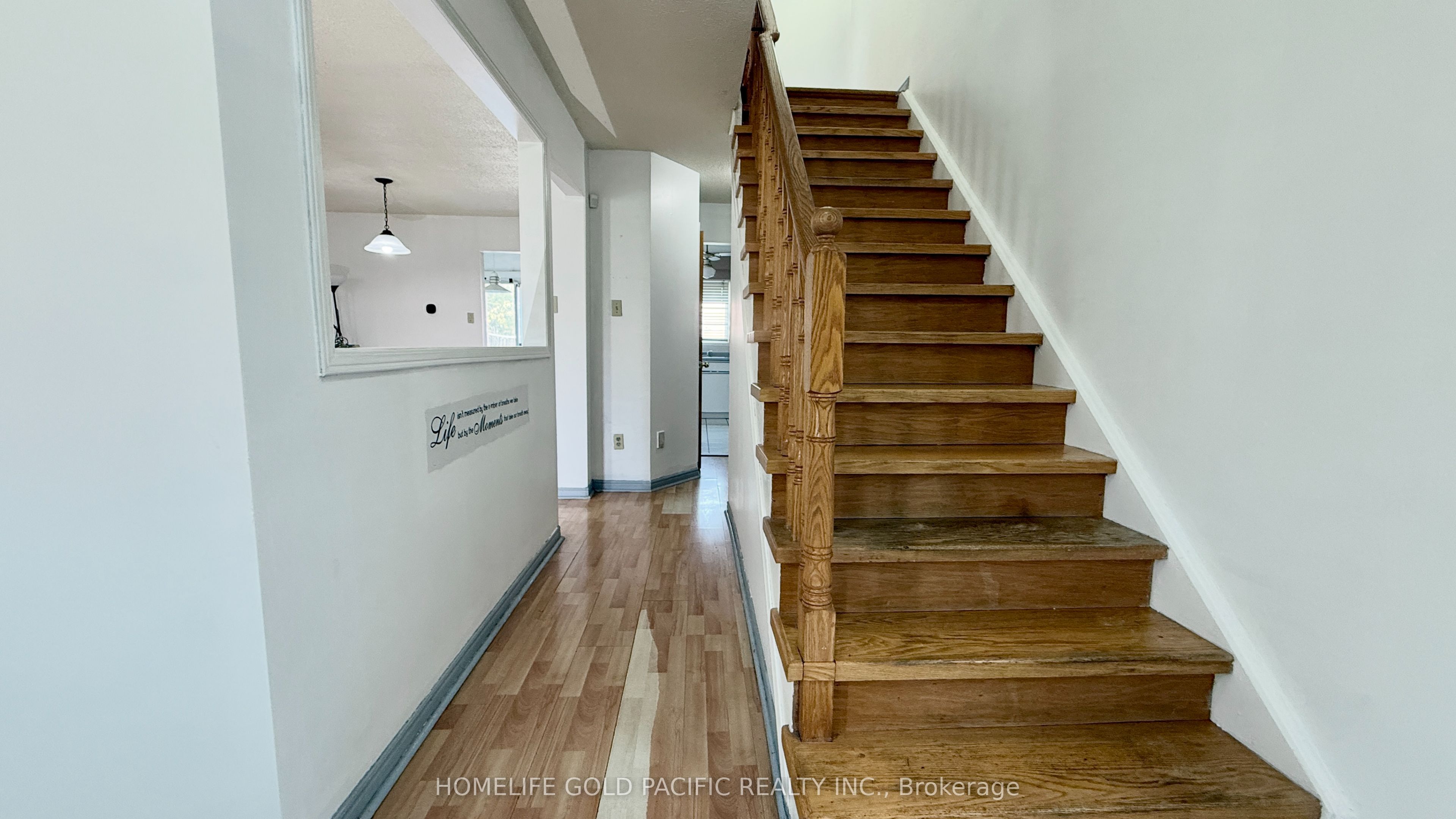 5248 Richborough Drive Property Photo 4