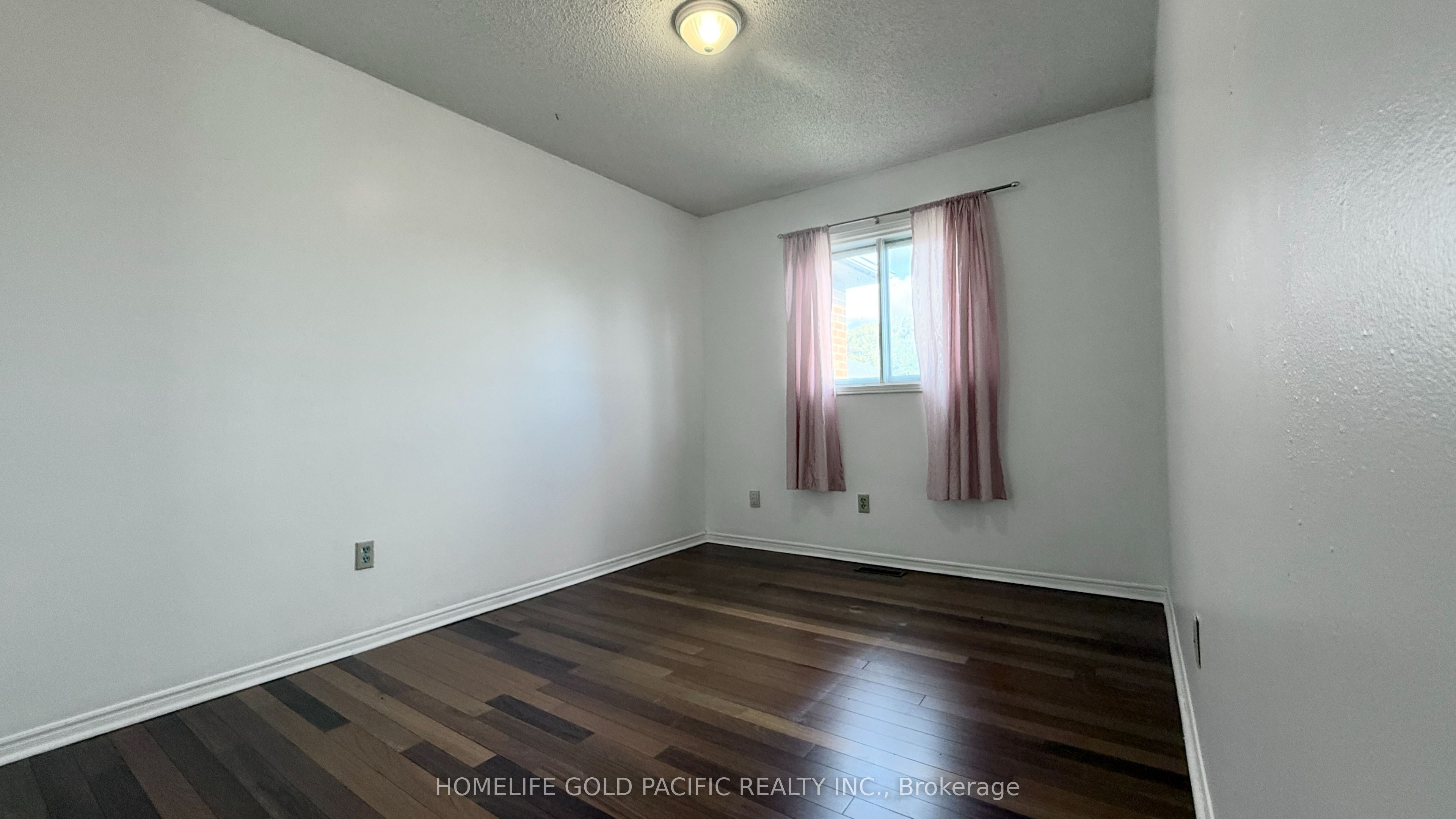 5248 Richborough Drive Property Photo 9