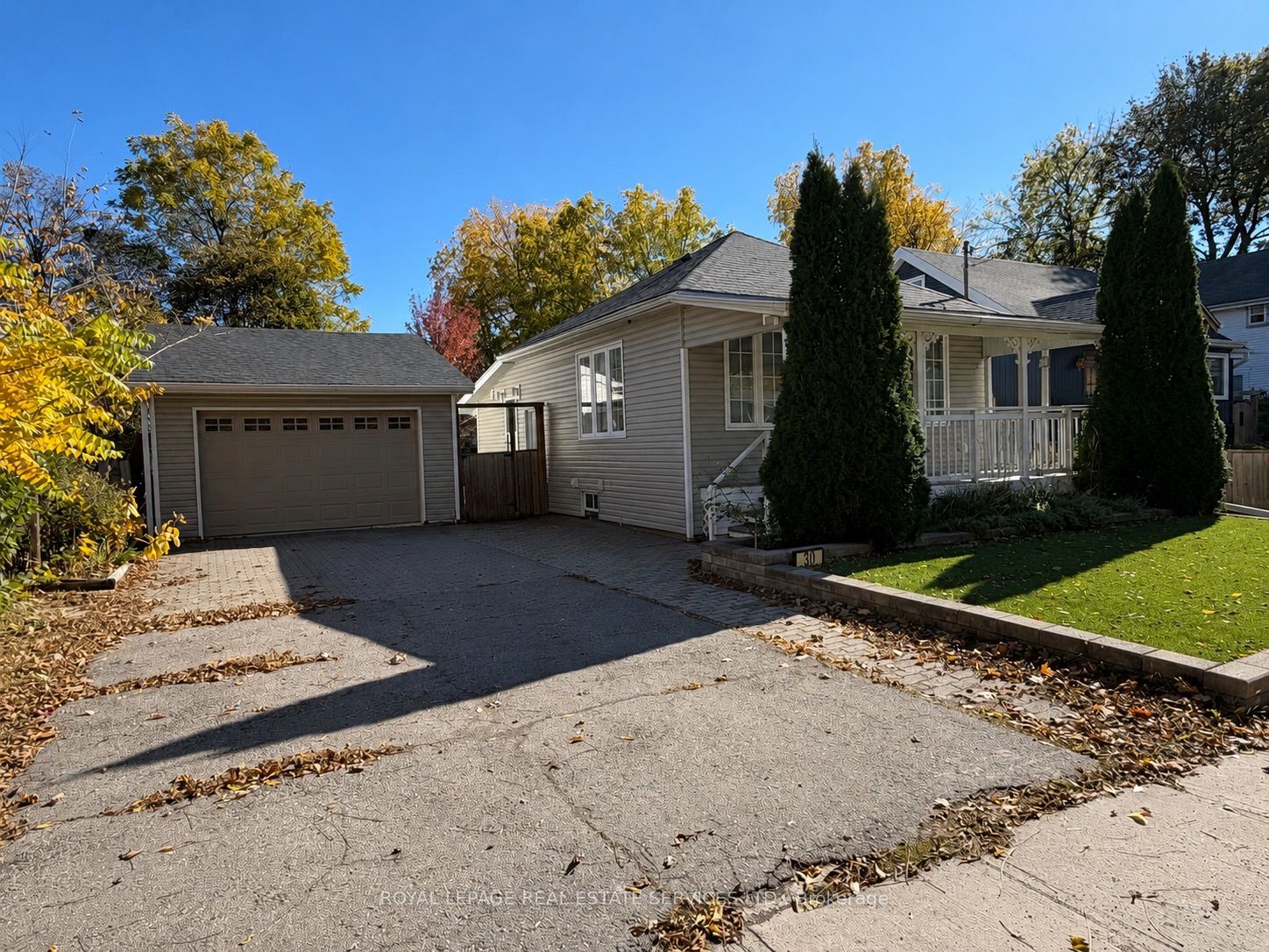 30 College Street Property Photo 2