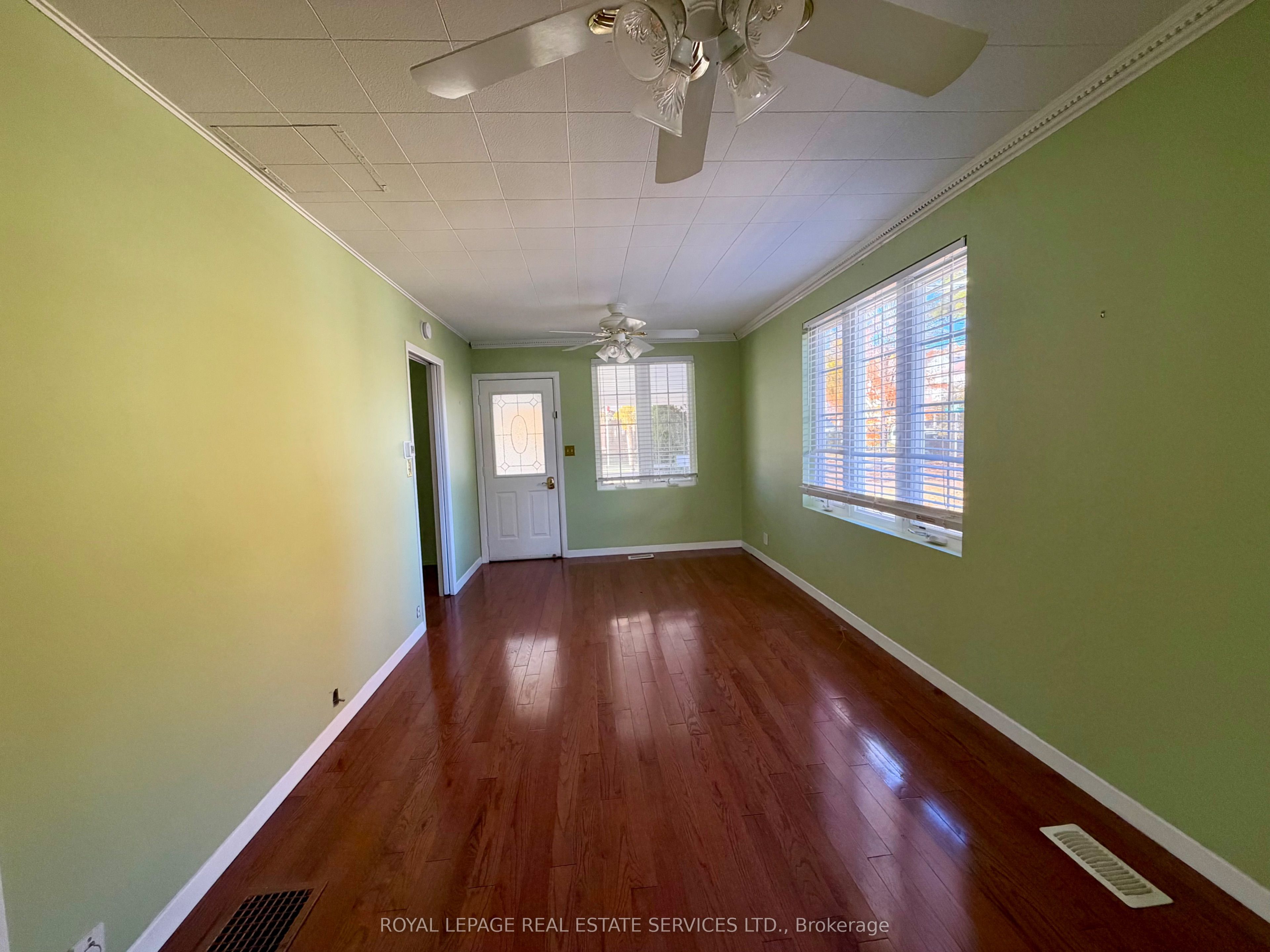 30 College Street Property Photo 5
