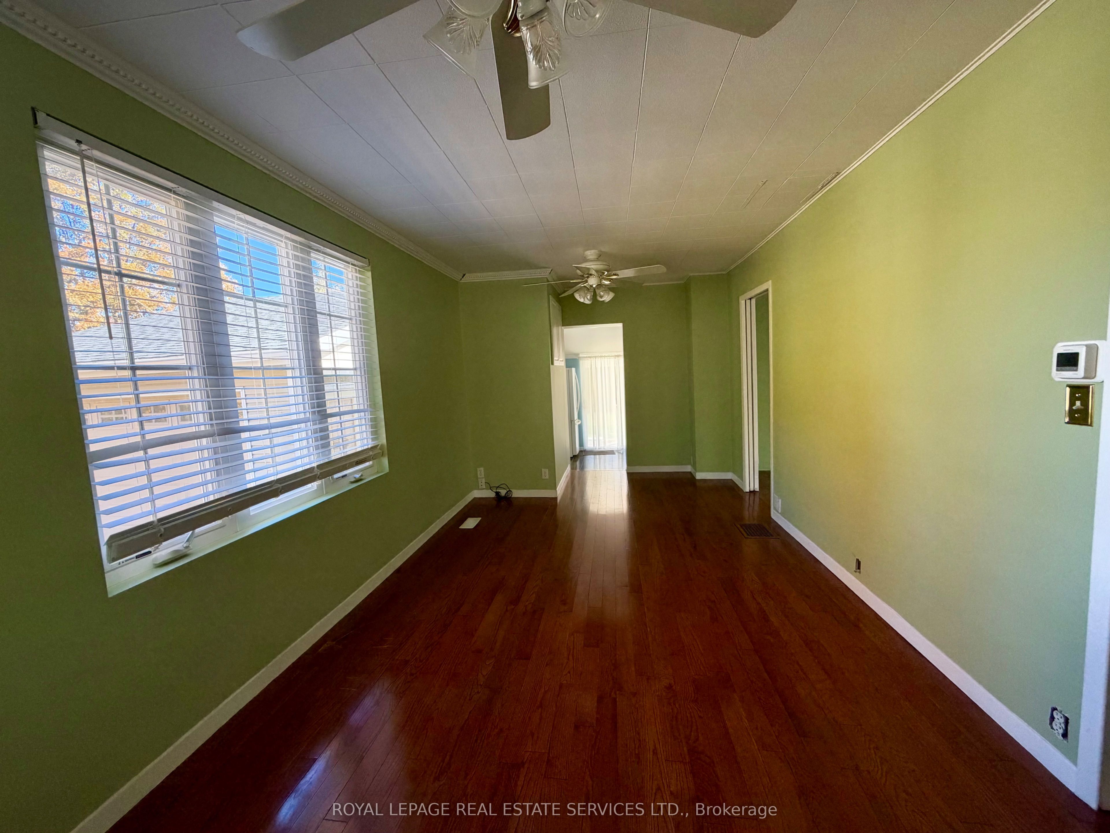 30 College Street Property Photo 10