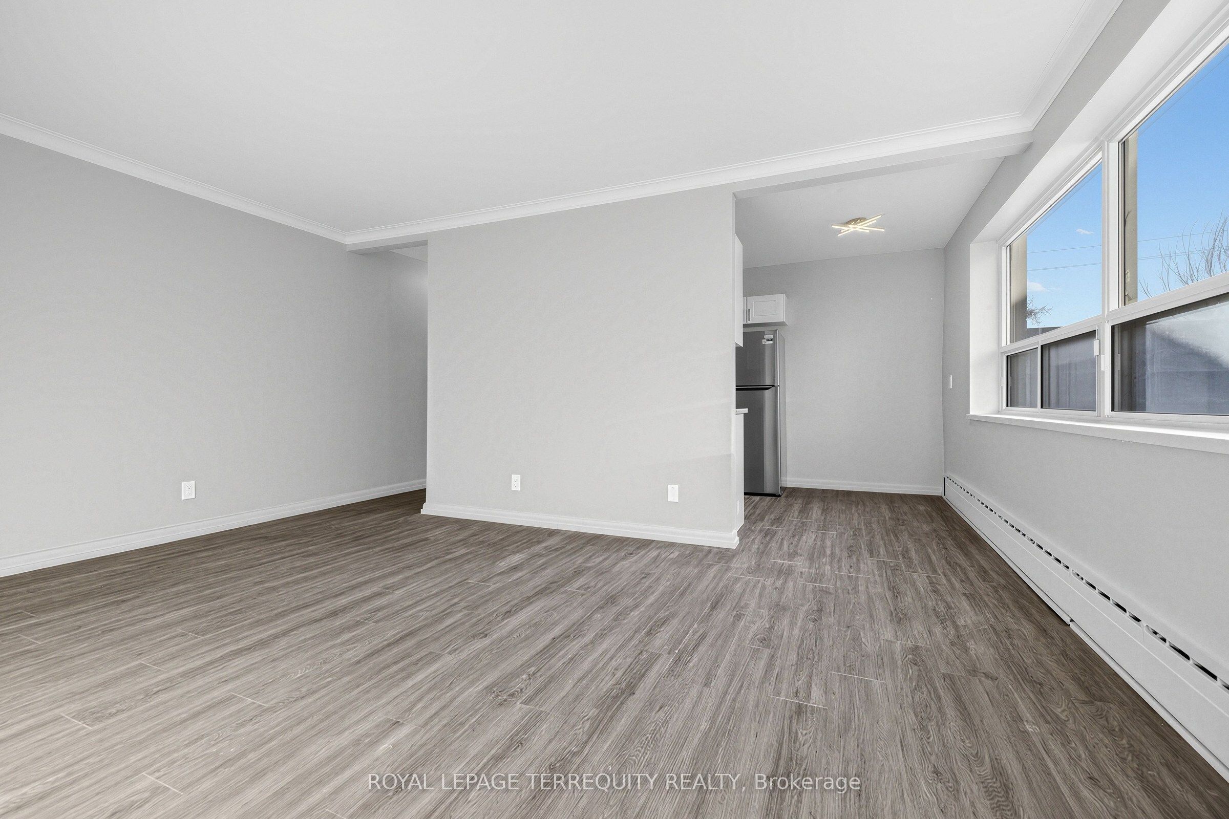 2550 Keele Street 101 Property Photo 4