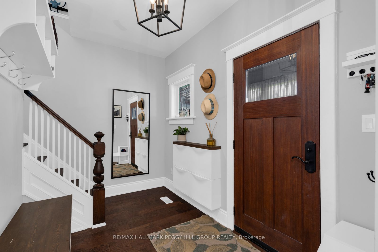36 Commercial Street Property Photo 8