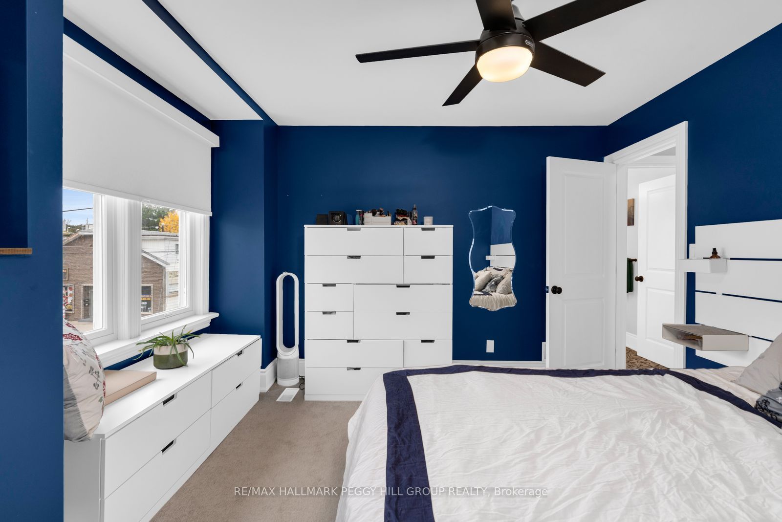 36 Commercial Street Property Photo 10