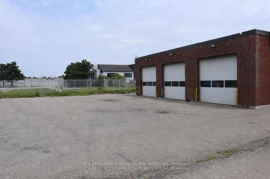 1021 Industry Street Property Photo 3