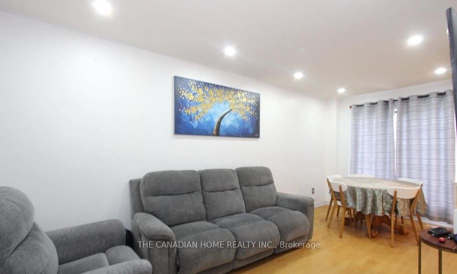 157 Morningmist Street Property Photo 2
