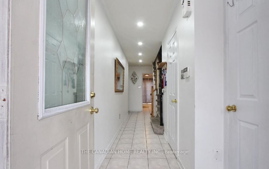 157 Morningmist Street Property Photo 11