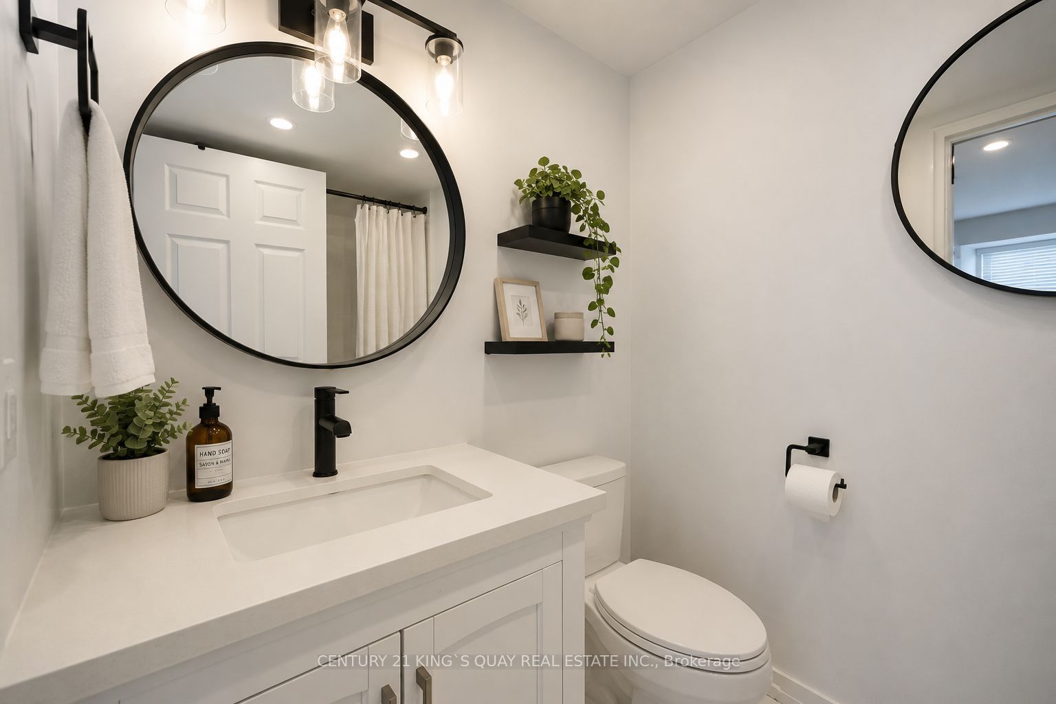 25 Agnes Street 502 Property Photo 7