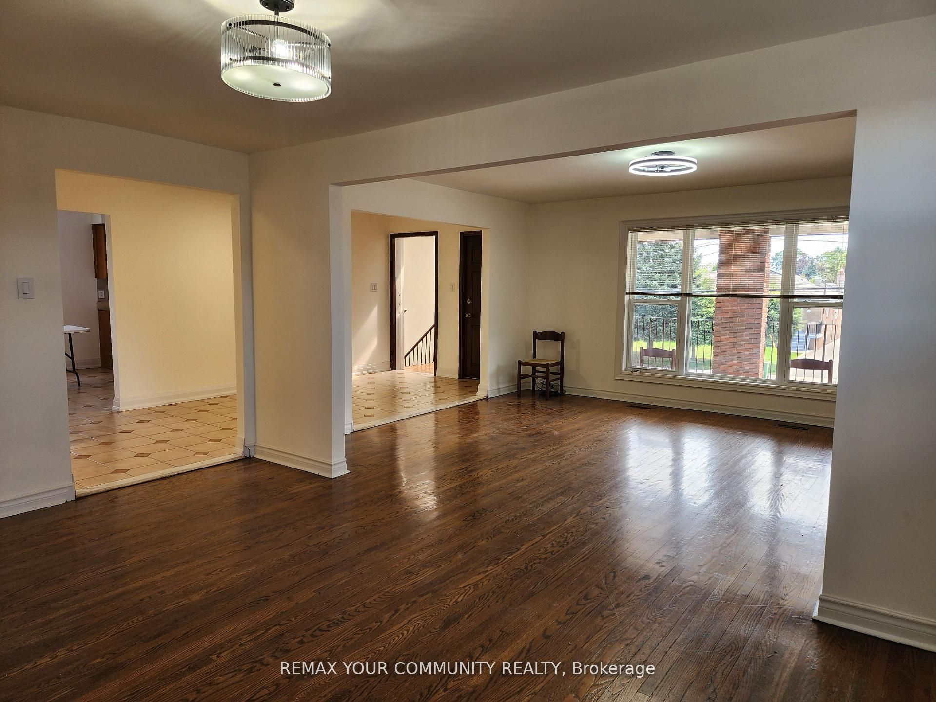 214 Pellatt Avenue Upper Property Photo 5