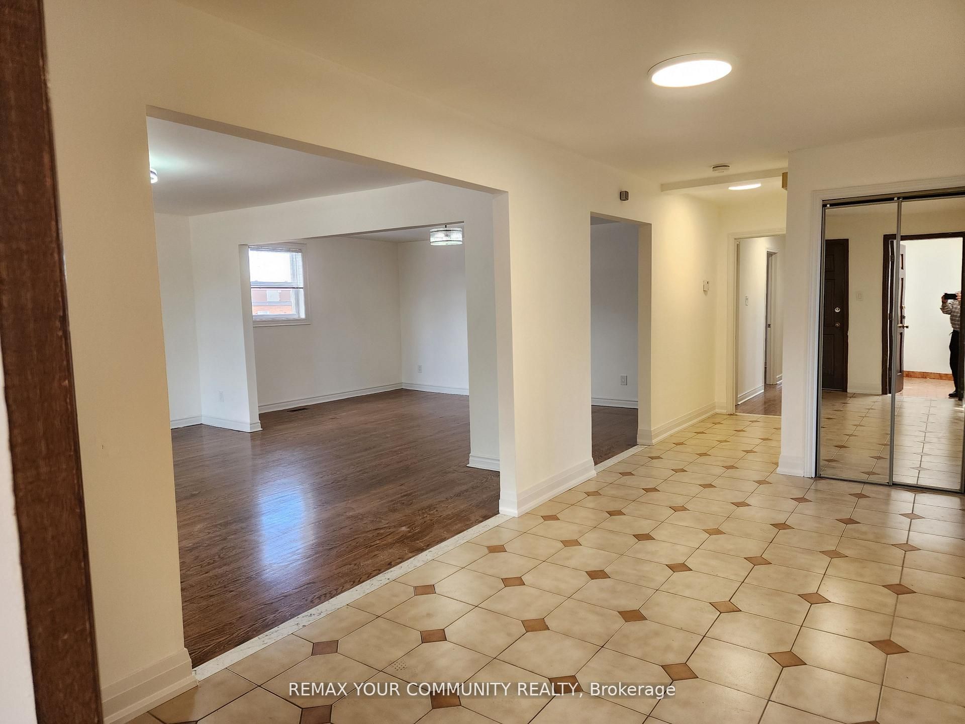 214 Pellatt Avenue Upper Property Photo 6